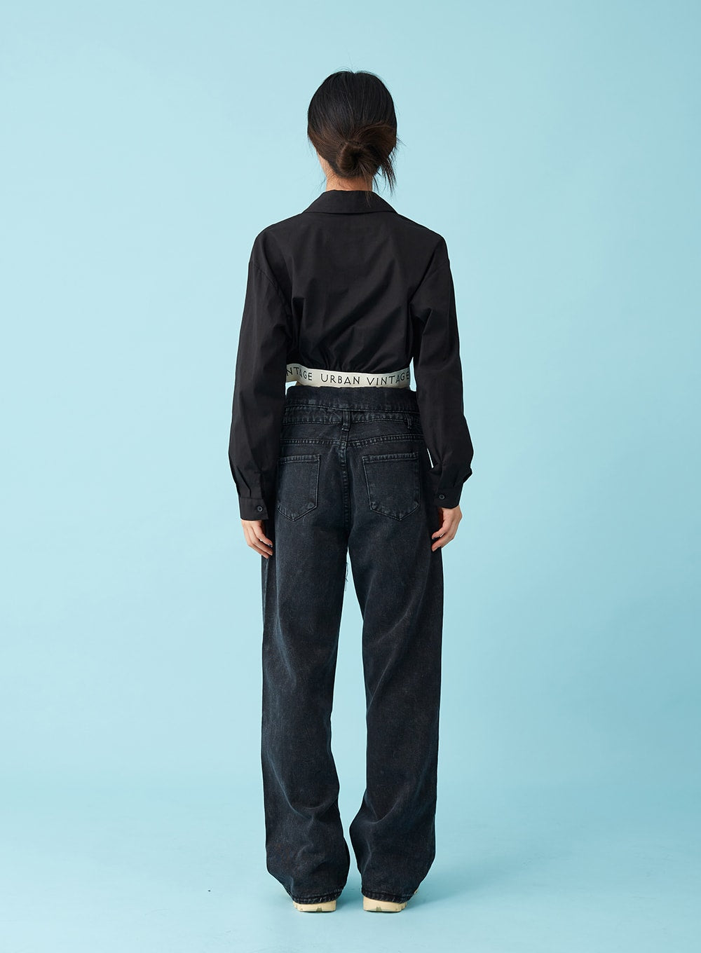 Four Buttoned Open Black Jeans CU8