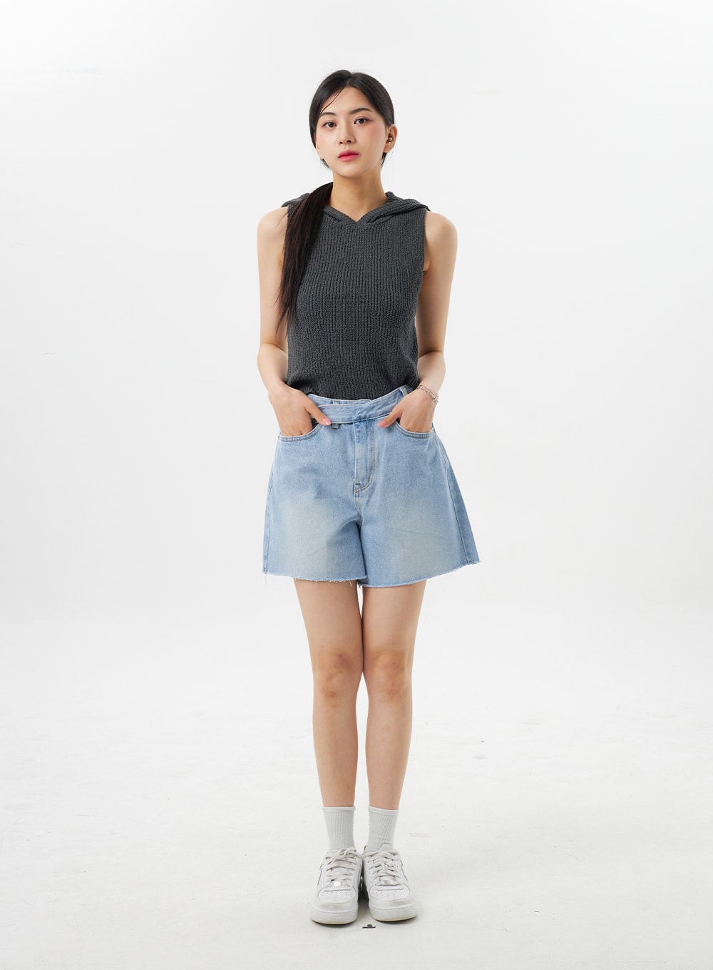 Wide Denim Shorts BY325