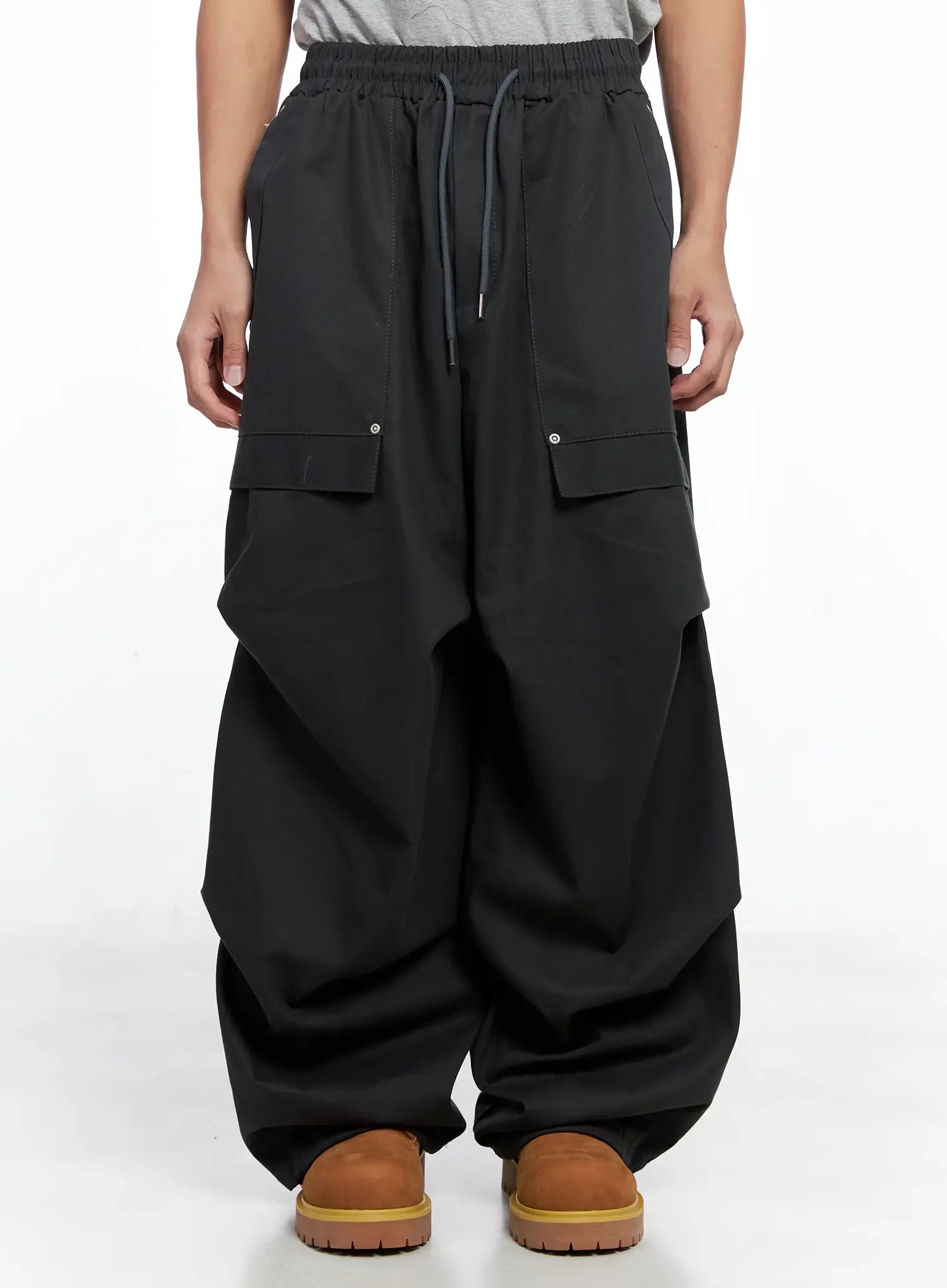 Men's Parachute Wide Pants IO506