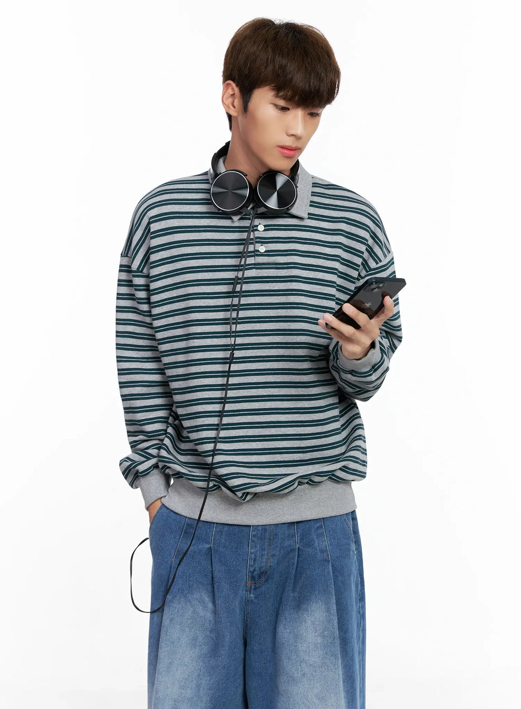 Men's Striped Collared Sweatshirt IO502