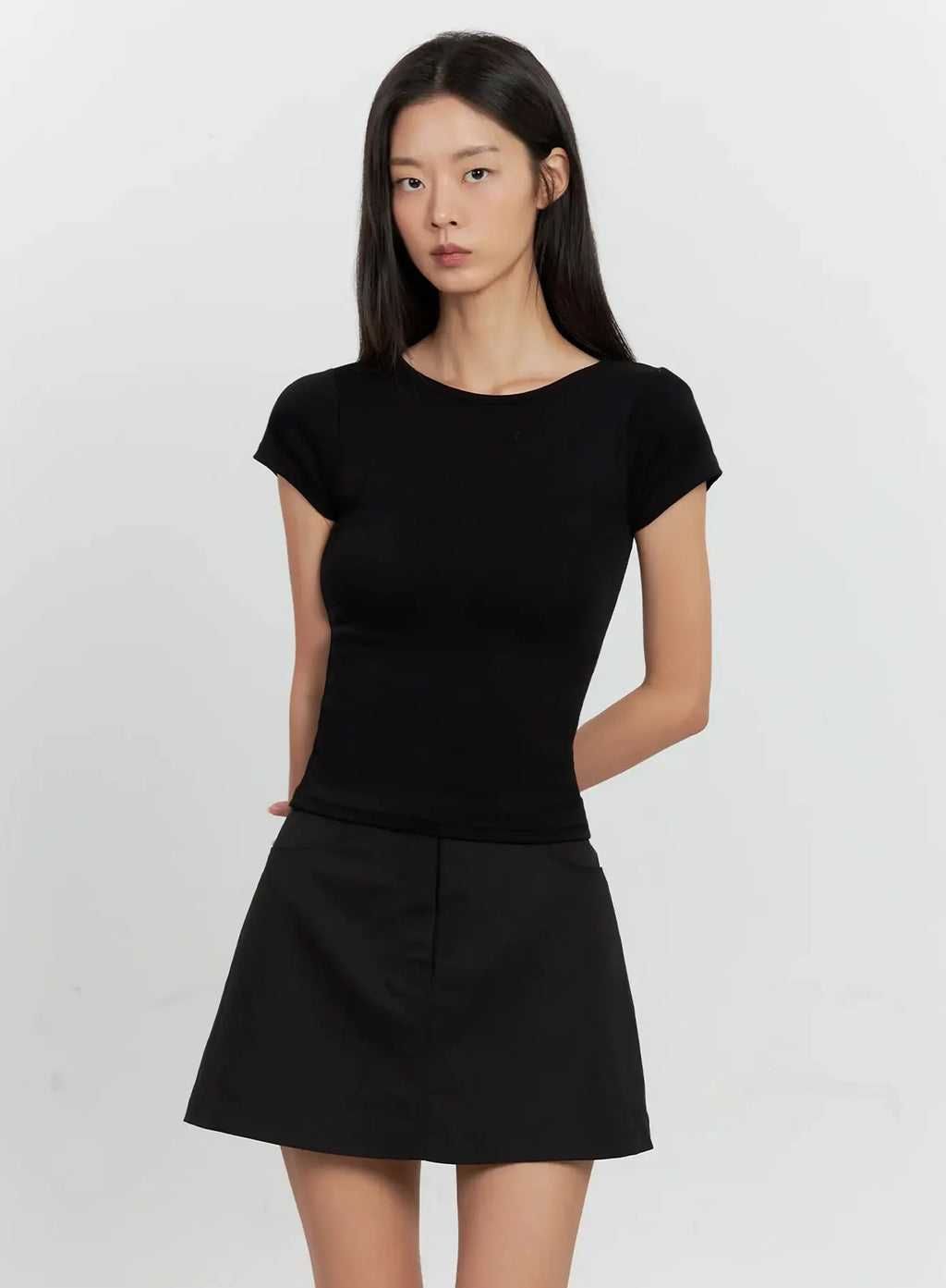 Round Neck Short-Sleeve Top IL528