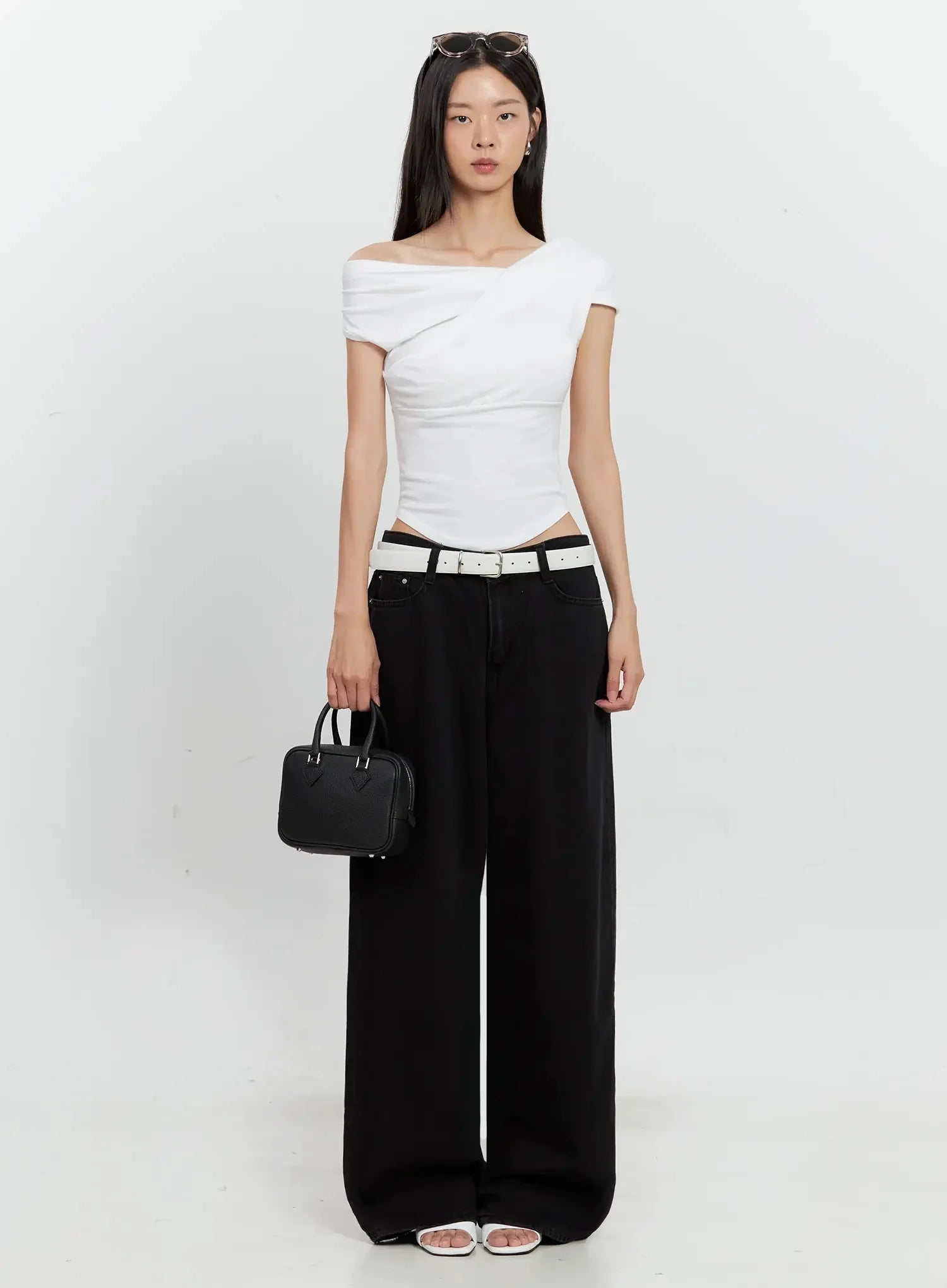 Jieun Black Wide-Leg Jeans IL528