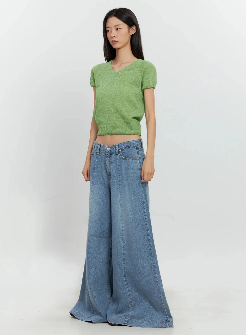 Mesh V-Neck Short-Sleeve Top IL528