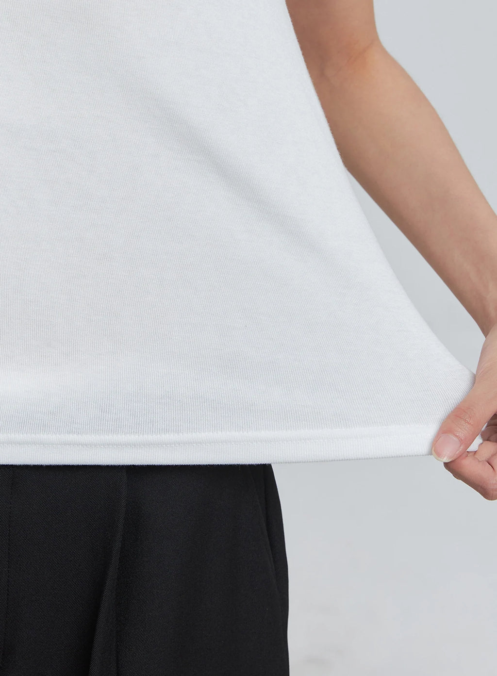 Loose-Fit Short-Sleeve Tee IU512