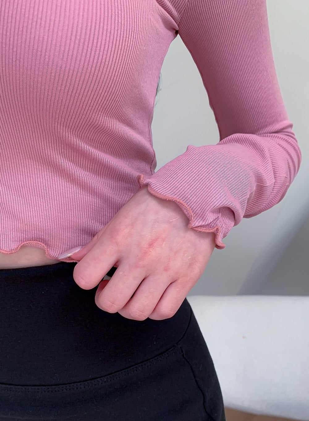 V-neck Frill Long-sleeve Cardigan T-shirt L1002