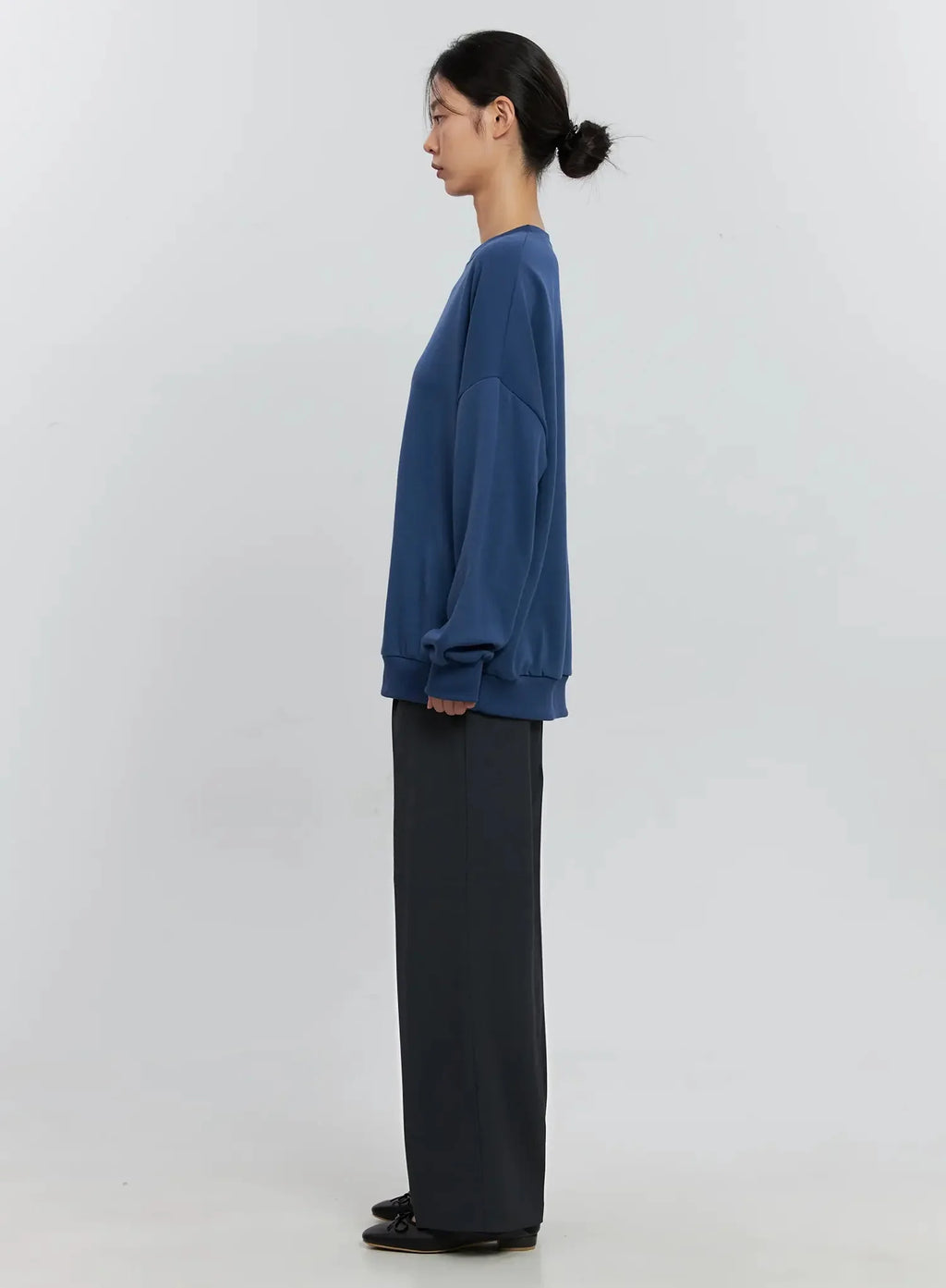 Classic Grey Crewneck Sweatshirt IS516