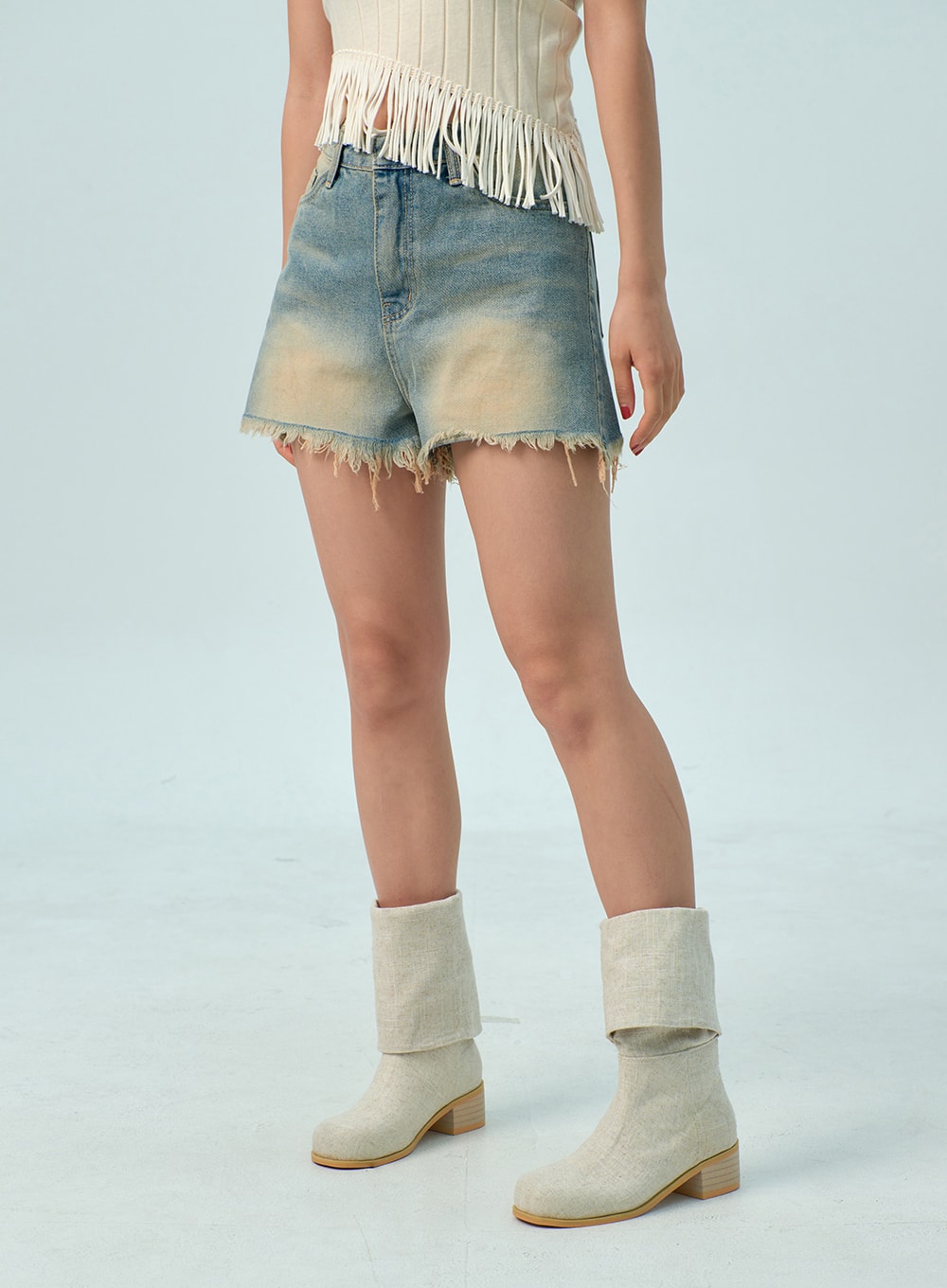 Mid-Rise Denim Shorts BU308