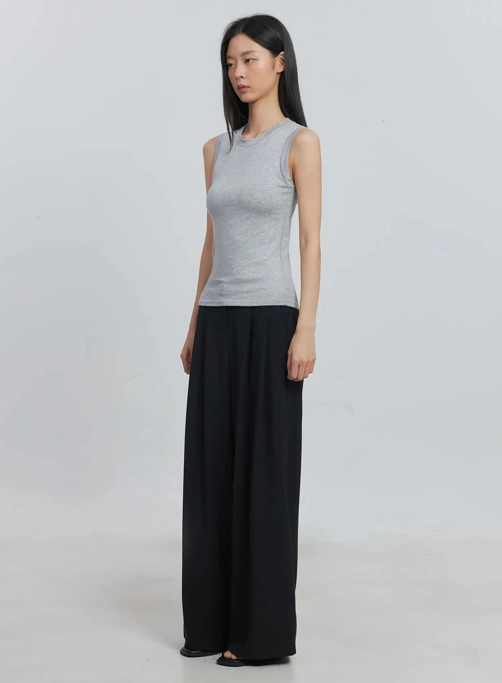 Pintuck Wide-Leg Pants IU512