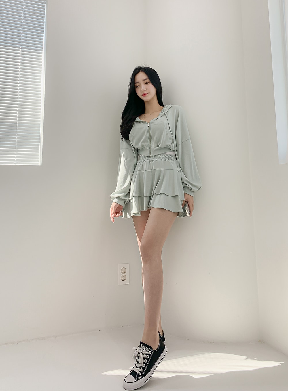 Cropped Zip Up Hoodie IM12