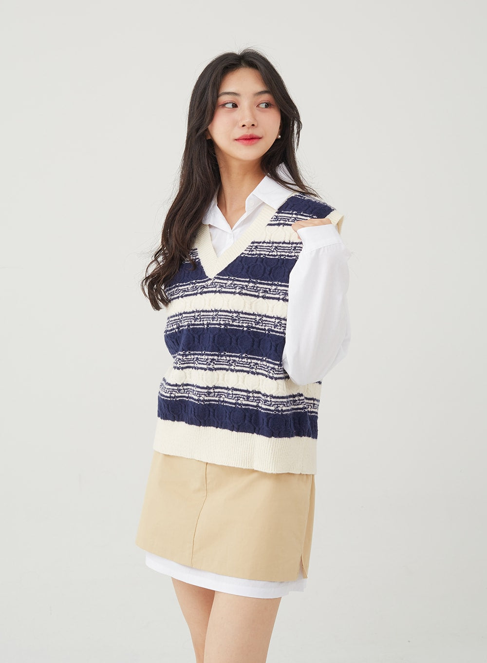 Basic Tone Down Color Crop Shirt BG23