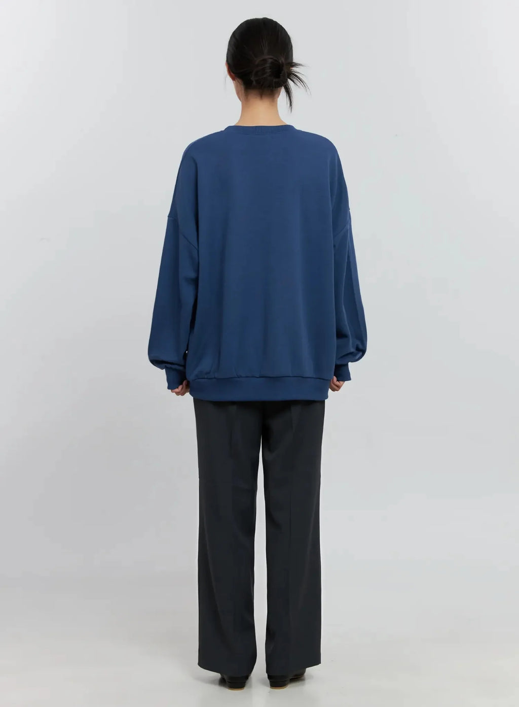 Classic Grey Crewneck Sweatshirt IS516