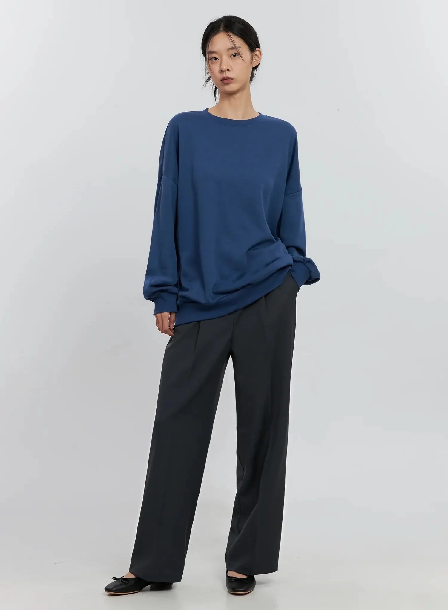 Classic Grey Crewneck Sweatshirt IS516