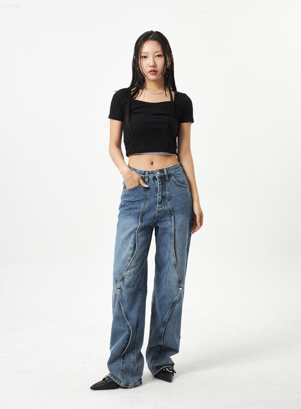 Heart Neck Cropped Tee CA320