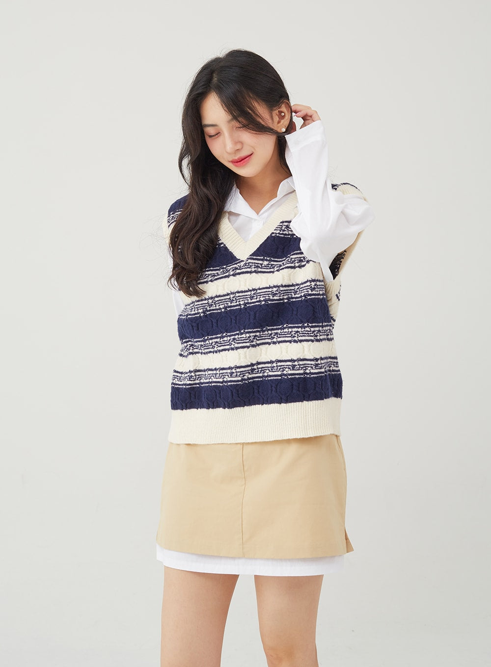 Basic Tone Down Color Crop Shirt BG23