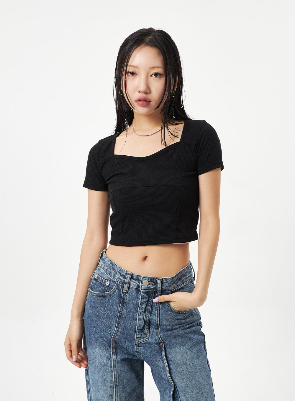Heart Neck Cropped Tee CA320
