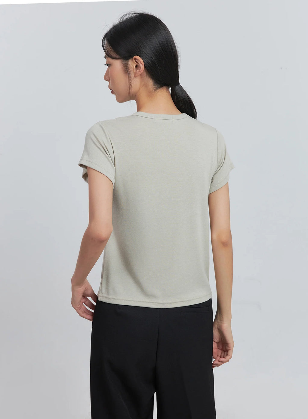 Loose-Fit Short-Sleeve Tee IU512
