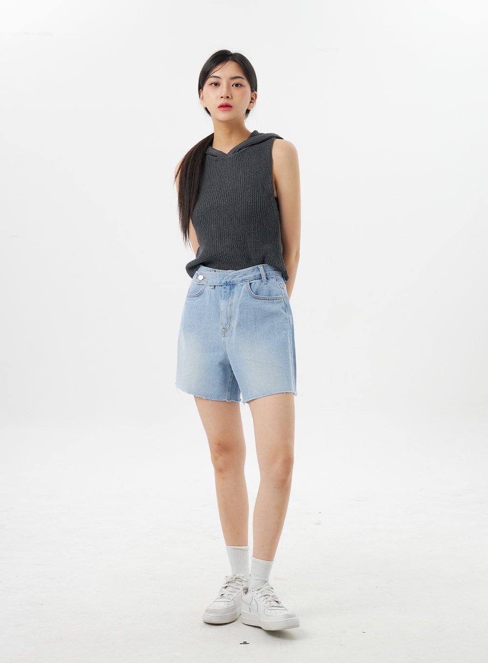Wide Denim Shorts BY325