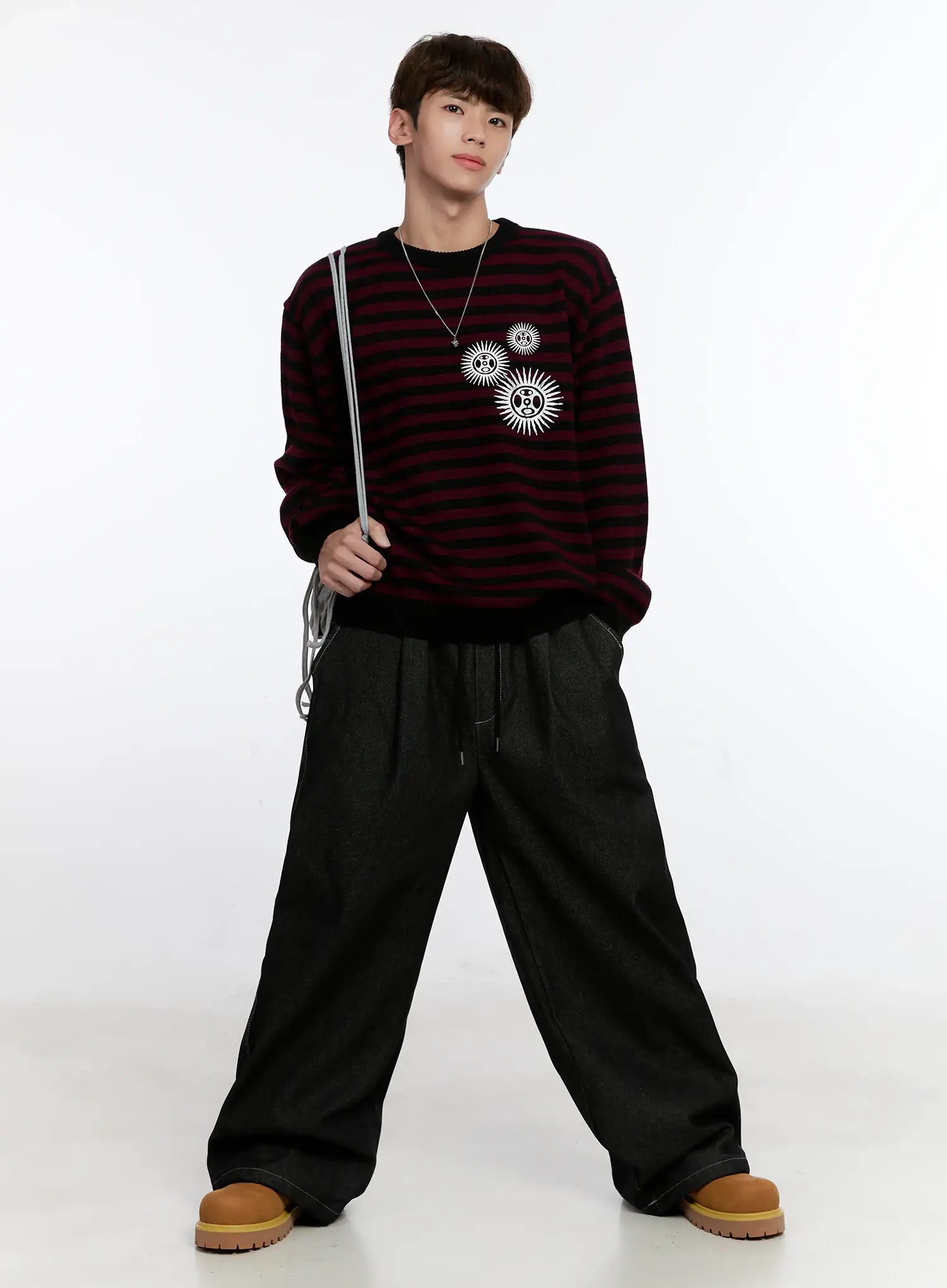 Men's Sunburst Striped Knit Sweater IS529