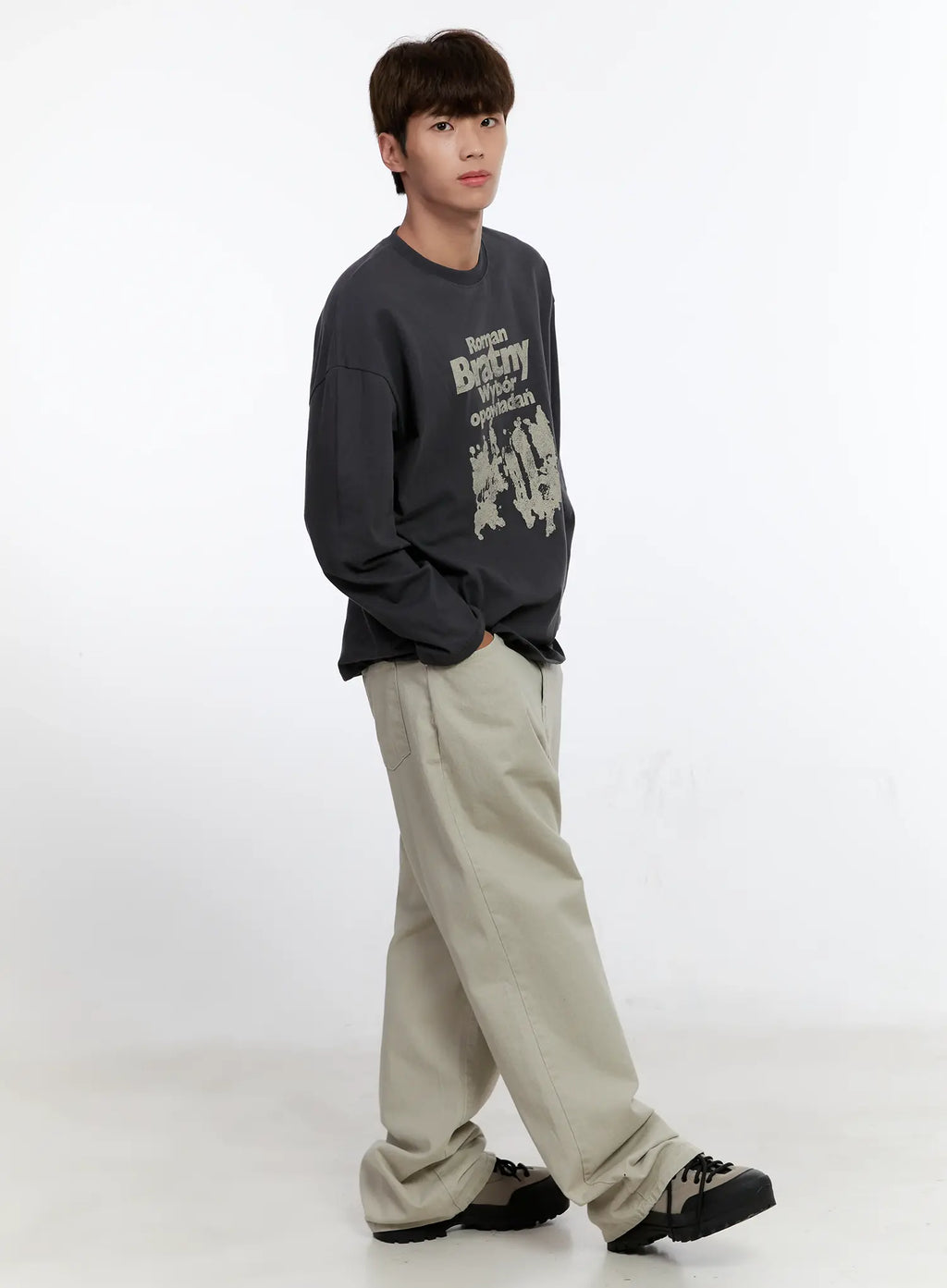 Men's Graphic Long Sleeve Tee IS530