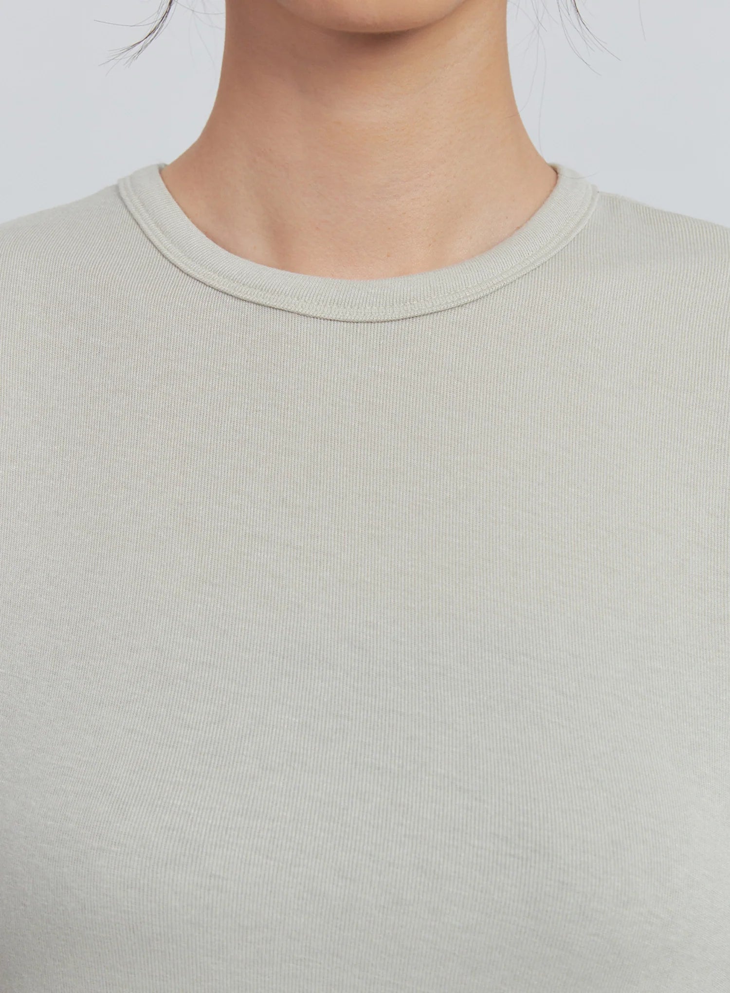 Loose-Fit Short-Sleeve Tee IU512