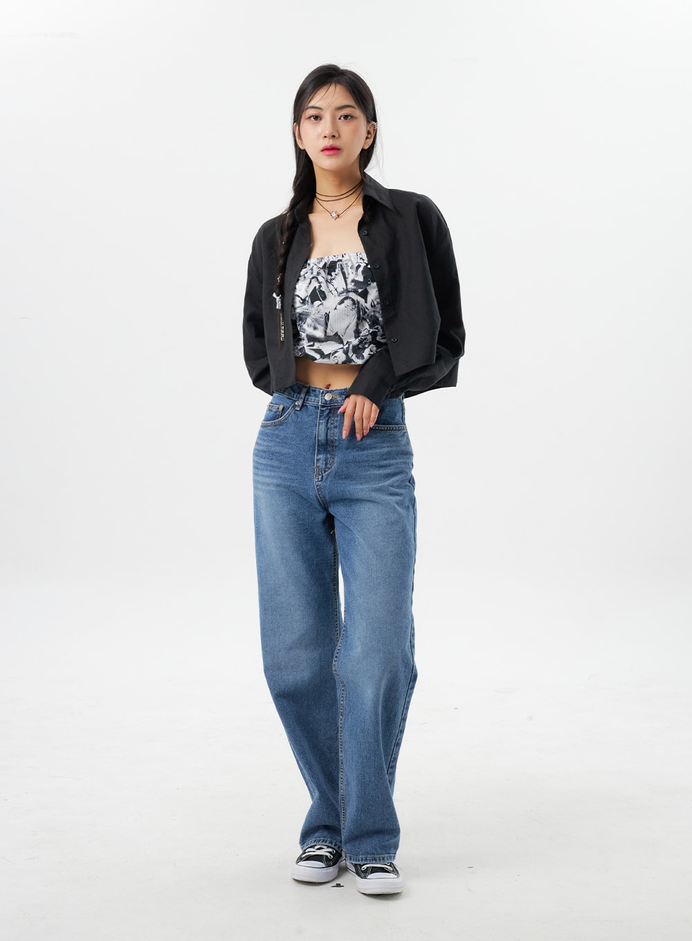 Mid-Rise Mid-Wash Jeans BY325