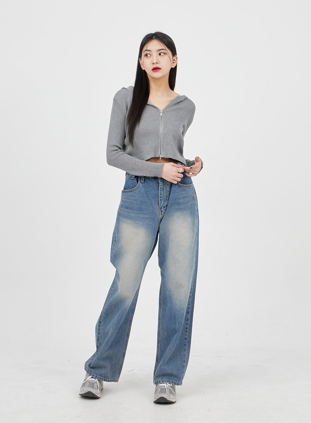 Mid-Wash Baggy Jeans BM321