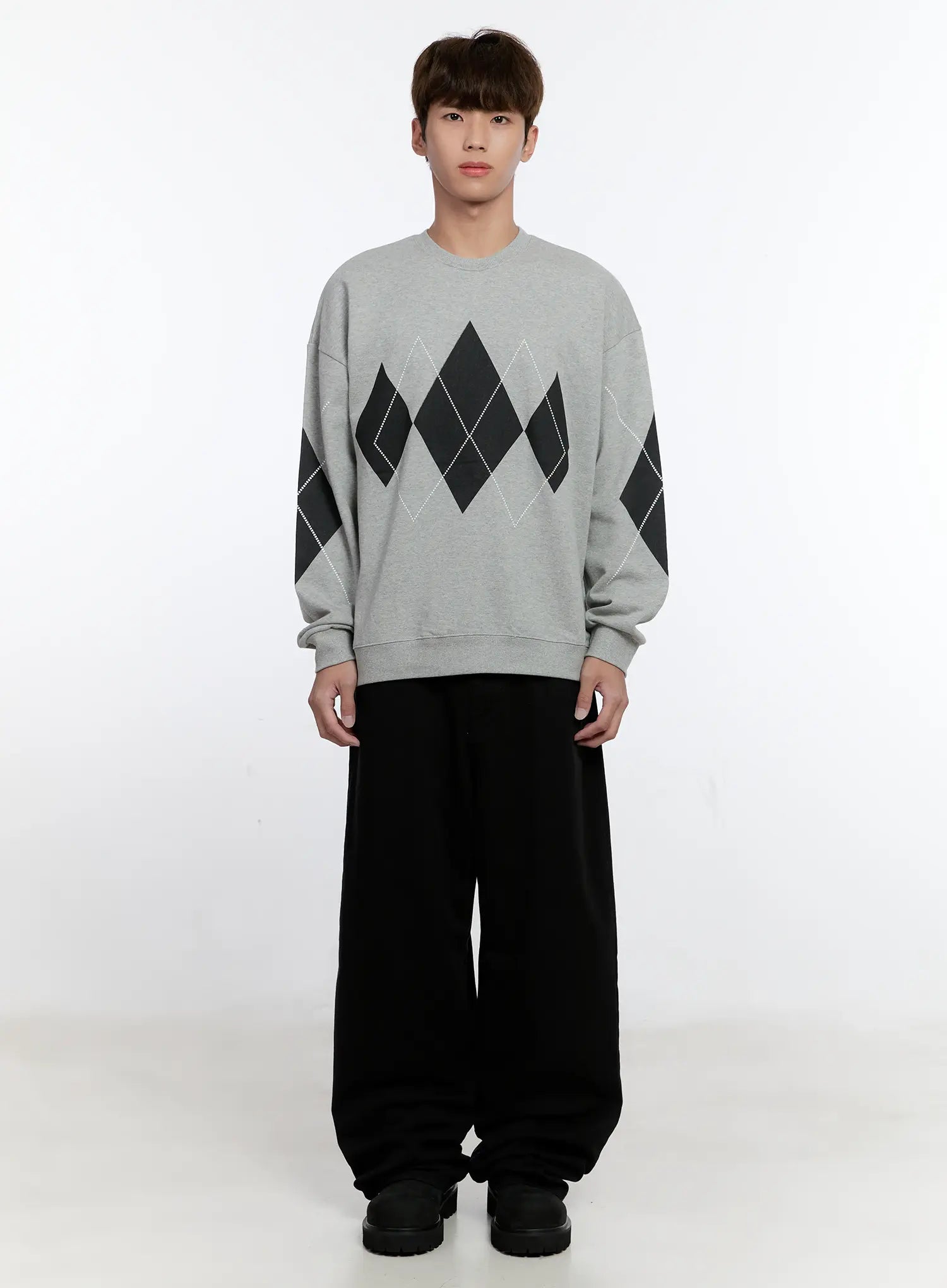 Men's Argyle Pattern Sweatshirt IS530