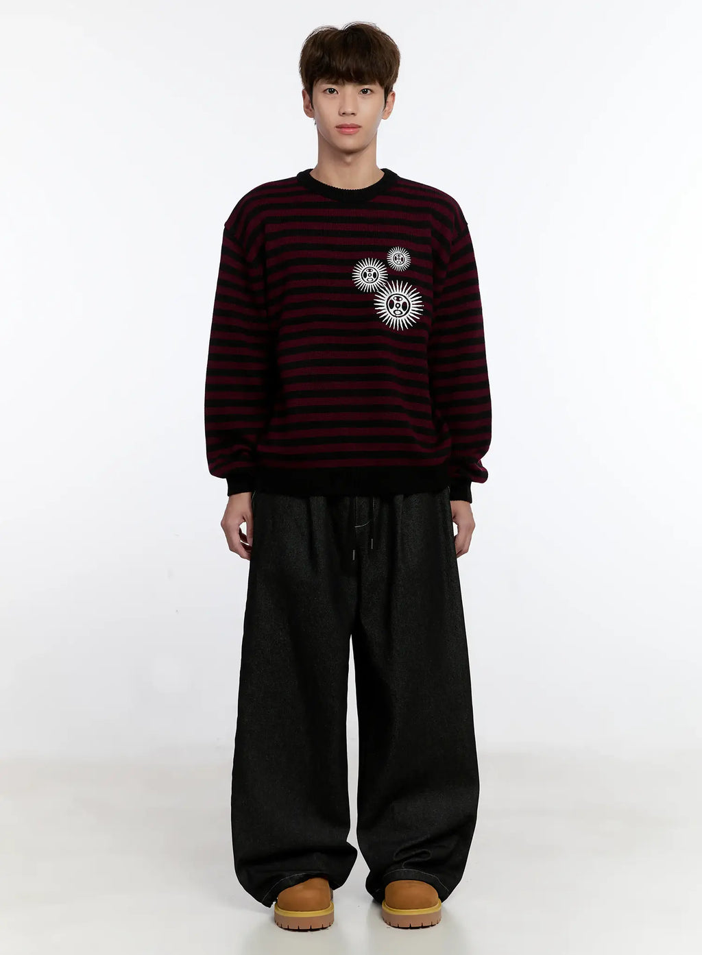 Men's Sunburst Striped Knit Sweater IS529