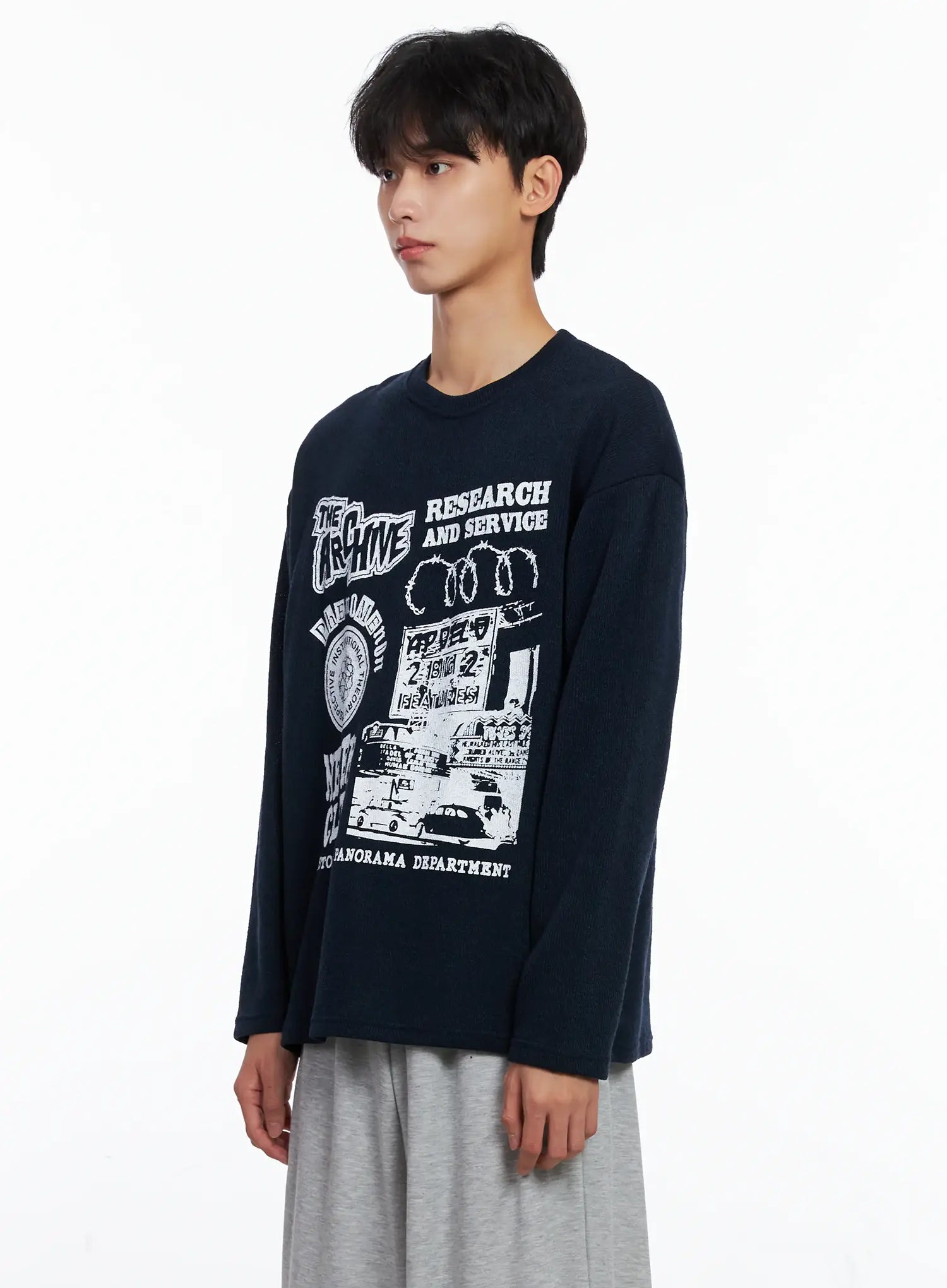 Men's Graphic Knit Long-Sleeve Top IS519