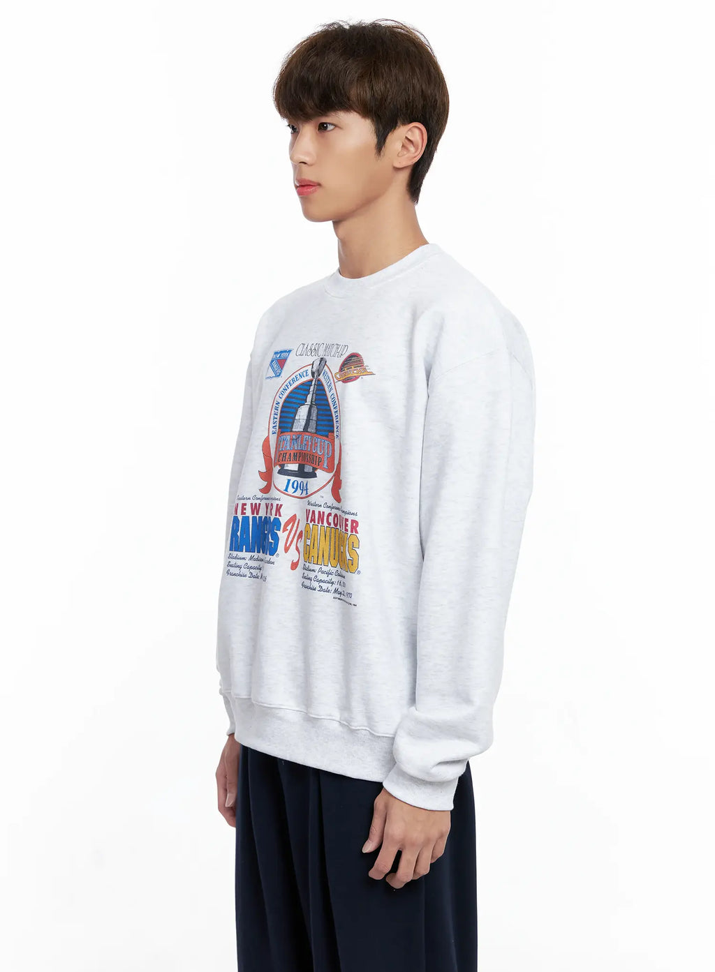Men's Retro Sports Crewneck IO502