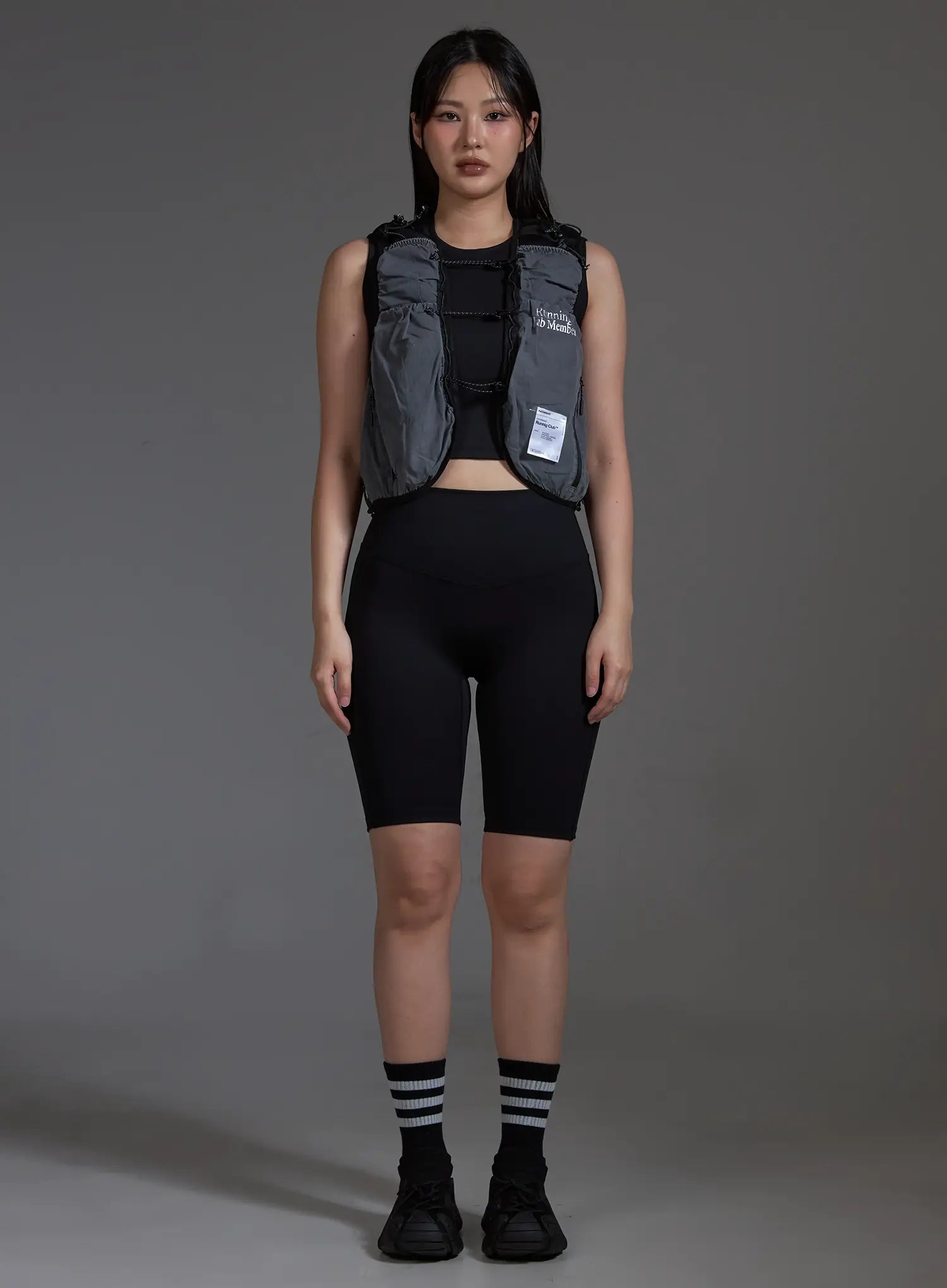 Sporty Utility Running Vest (Dark Gray) IO517