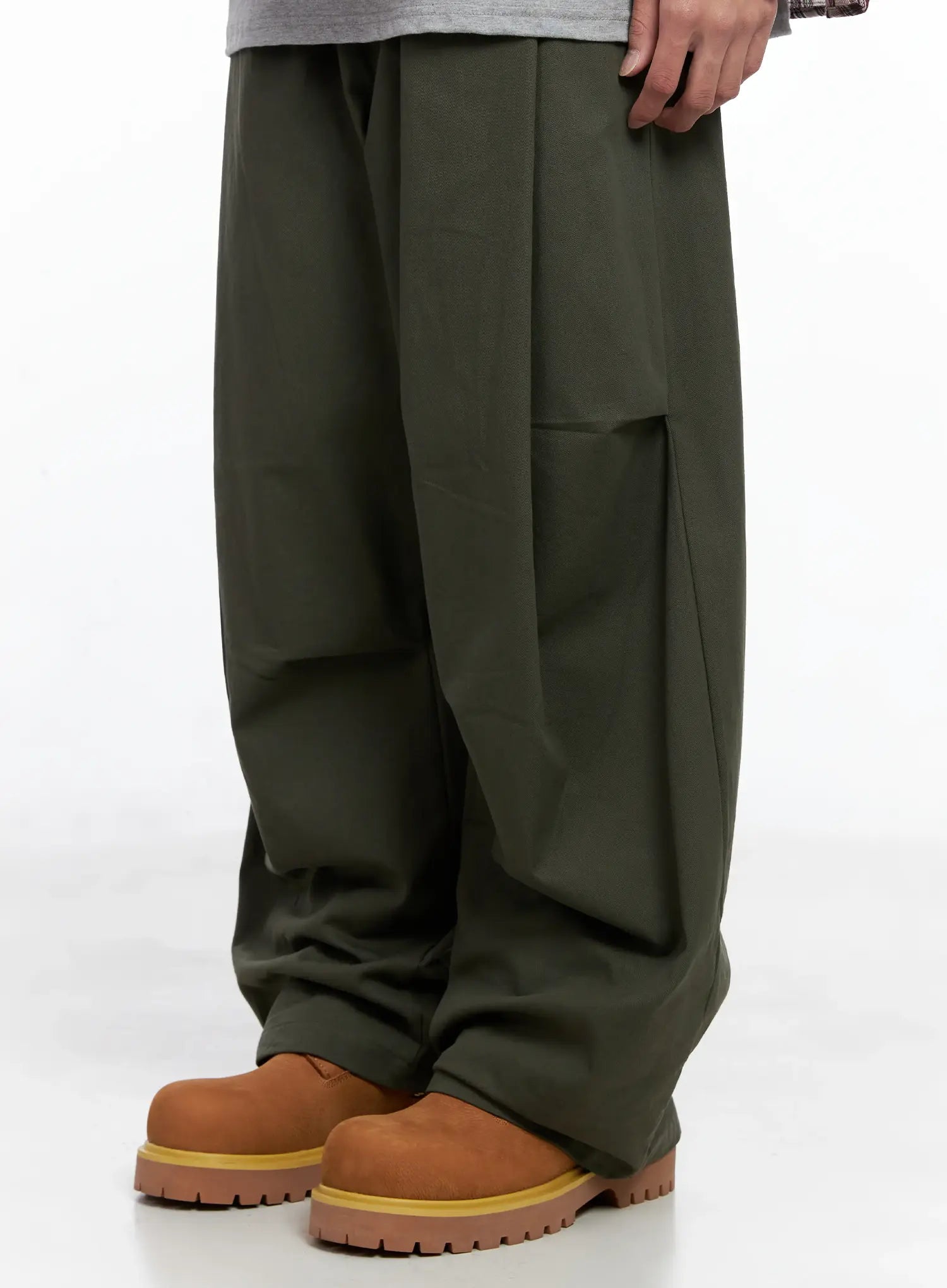Men's Pintuck Wide-Leg Pants IO506