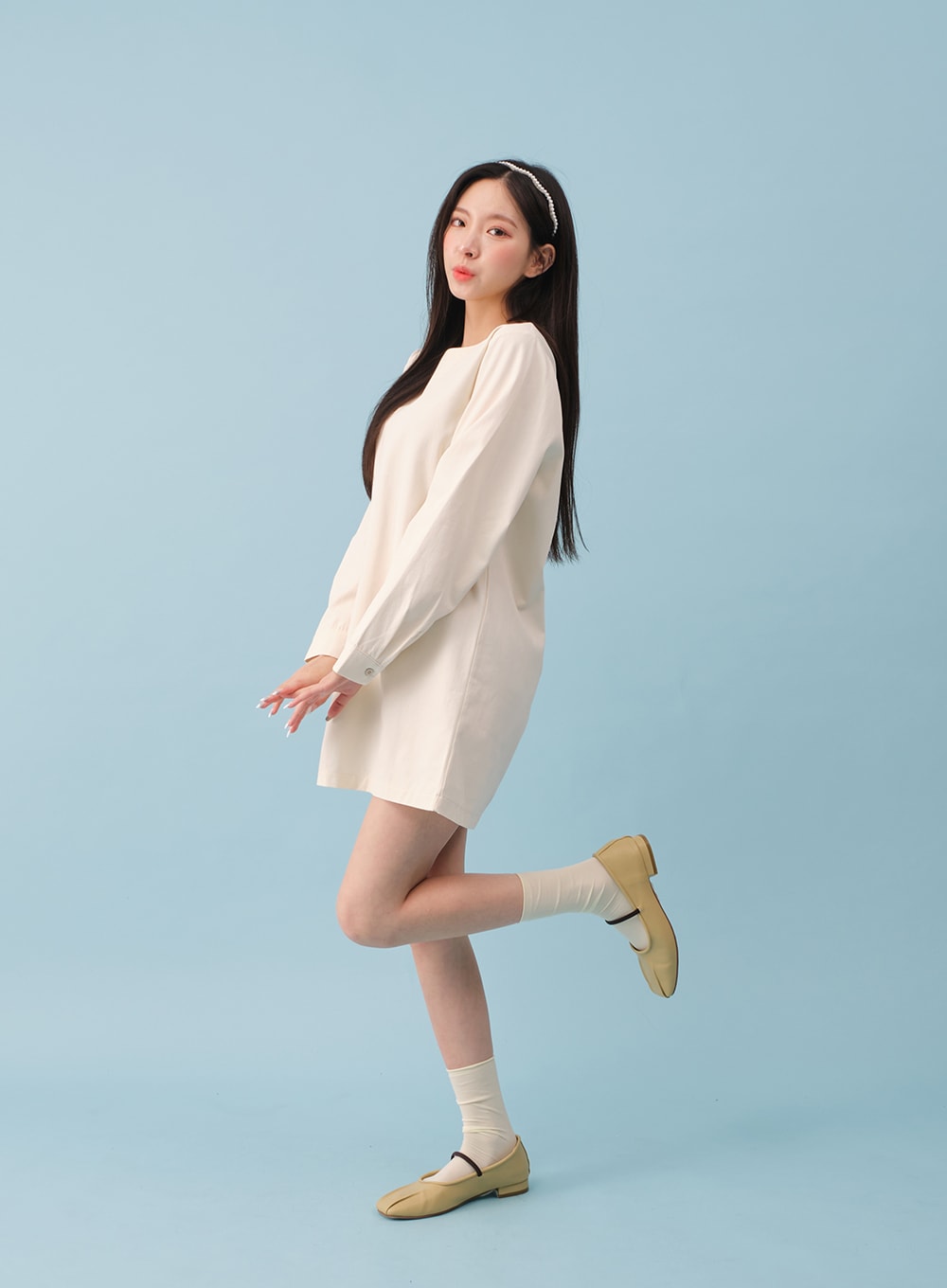 Sheer Ribbed Socks BY27