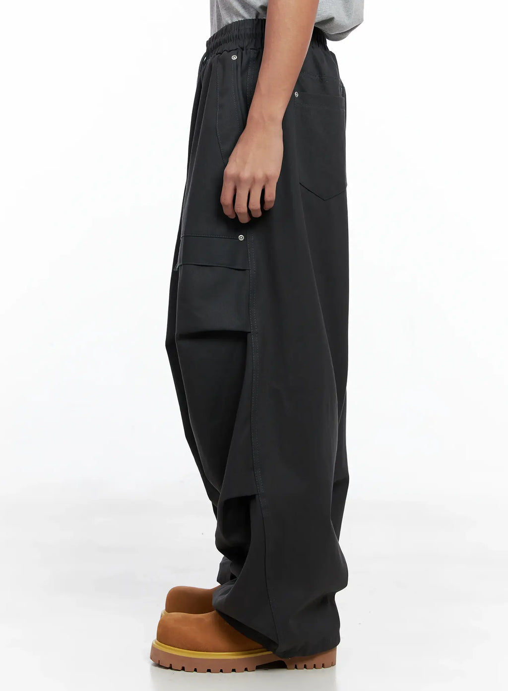 Men's Parachute Wide Pants IO506