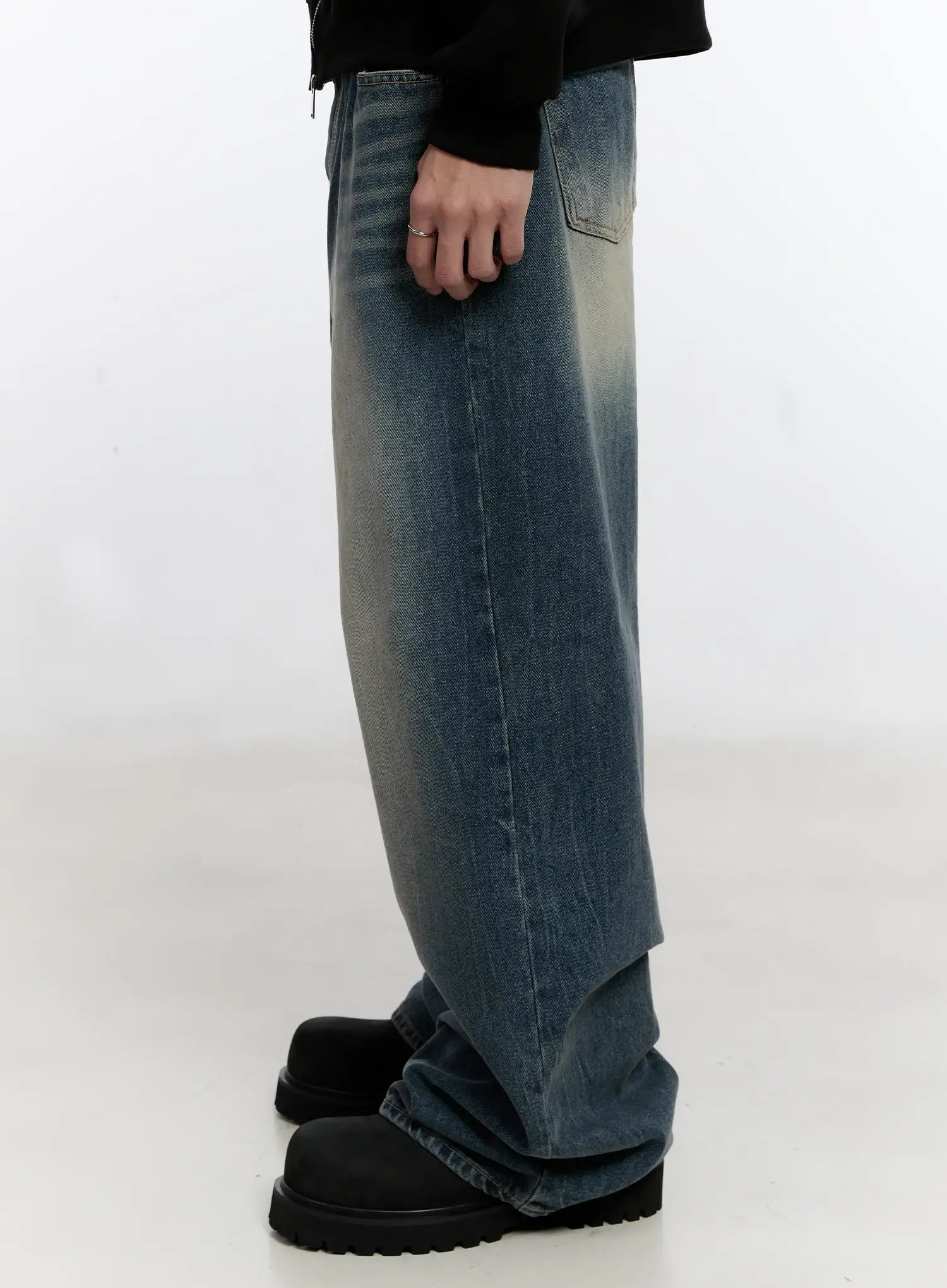 Men's Vintage Wash Baggy Jeans IS529