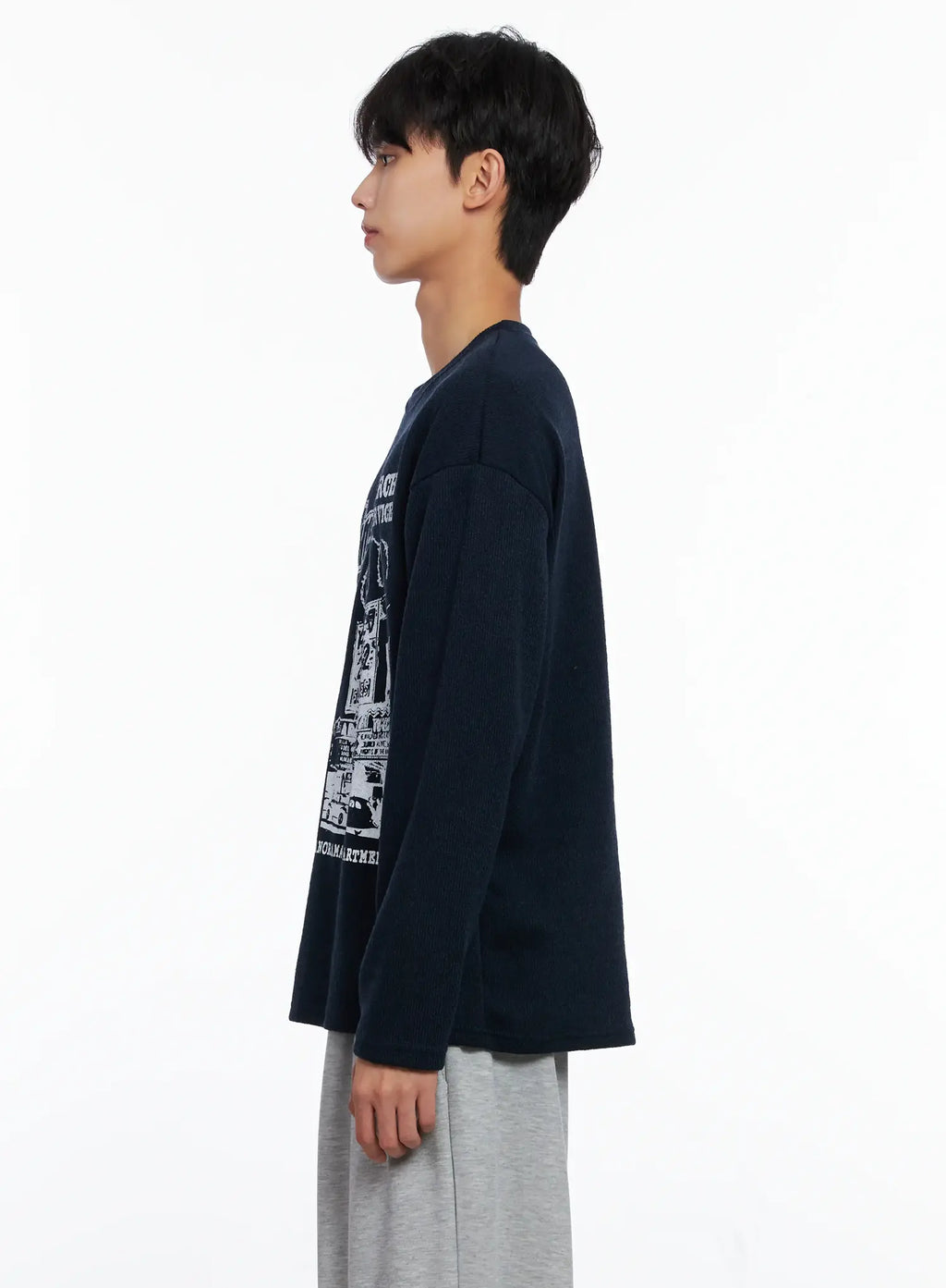 Men's Graphic Knit Long-Sleeve Top IS519