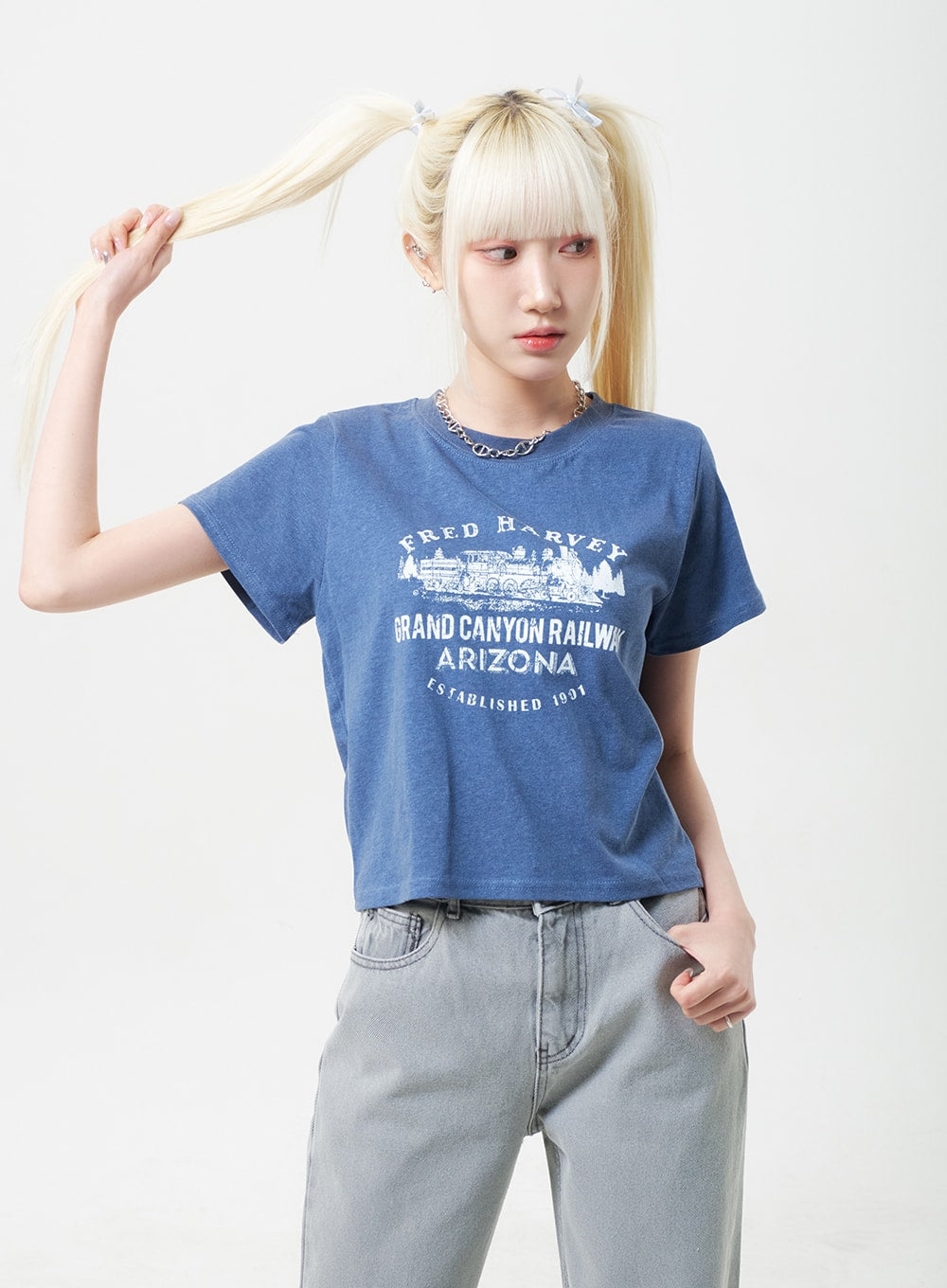 Wide Graphic Tee BU302