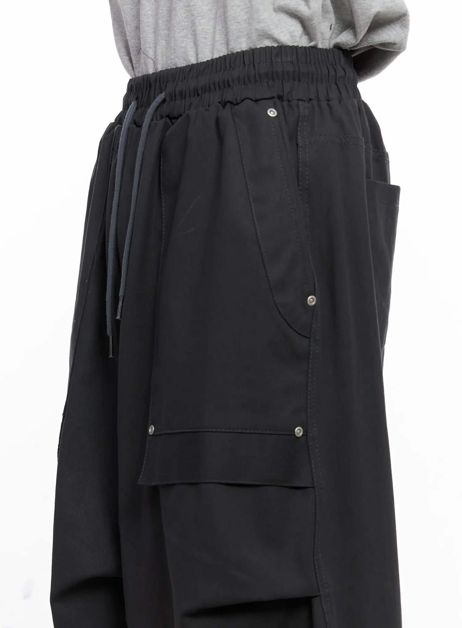 Men's Parachute Wide Pants IO506