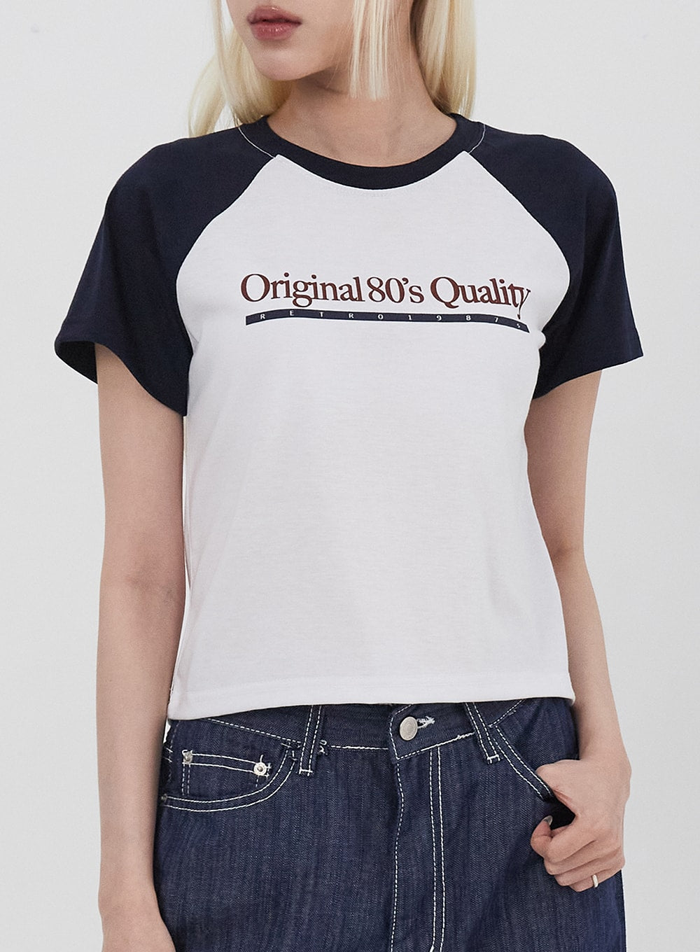 Two Color Graphic Tee IU313