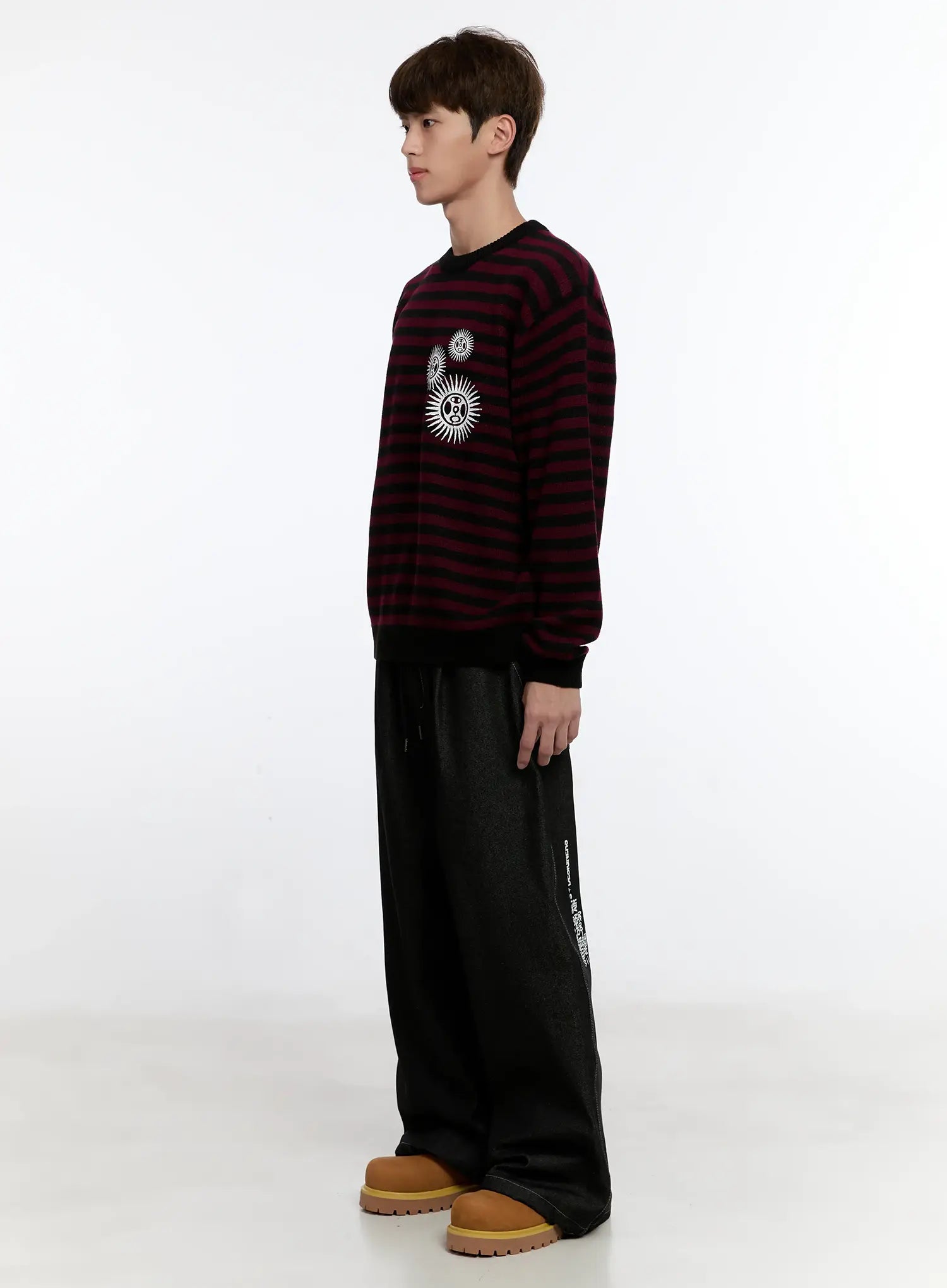 Men's Graphic Jeans (Black) IS529