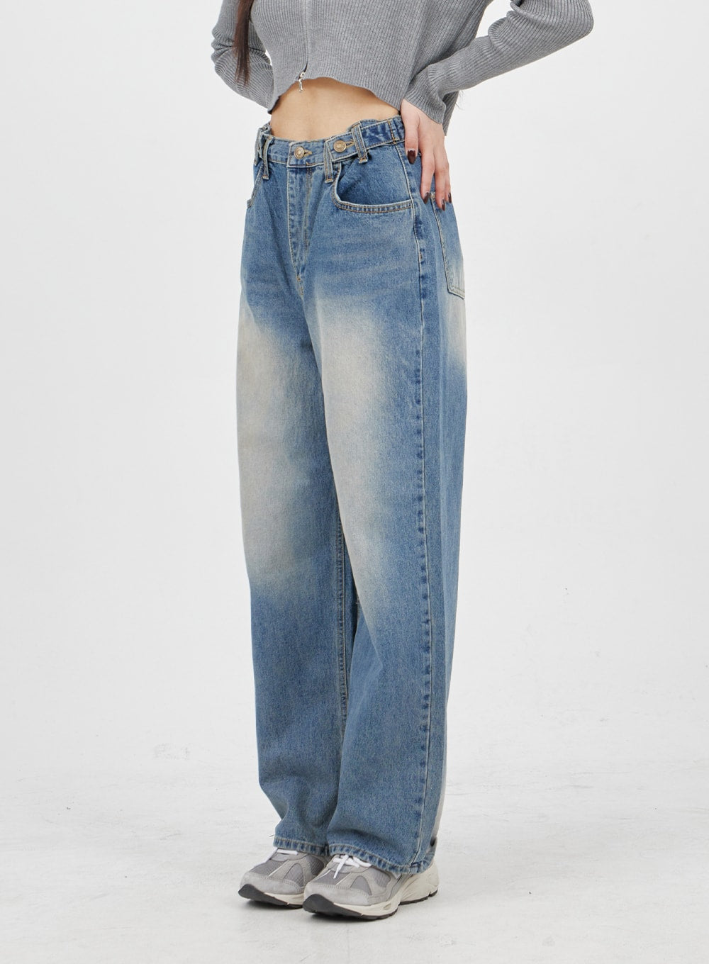 Mid-Wash Baggy Jeans BM321