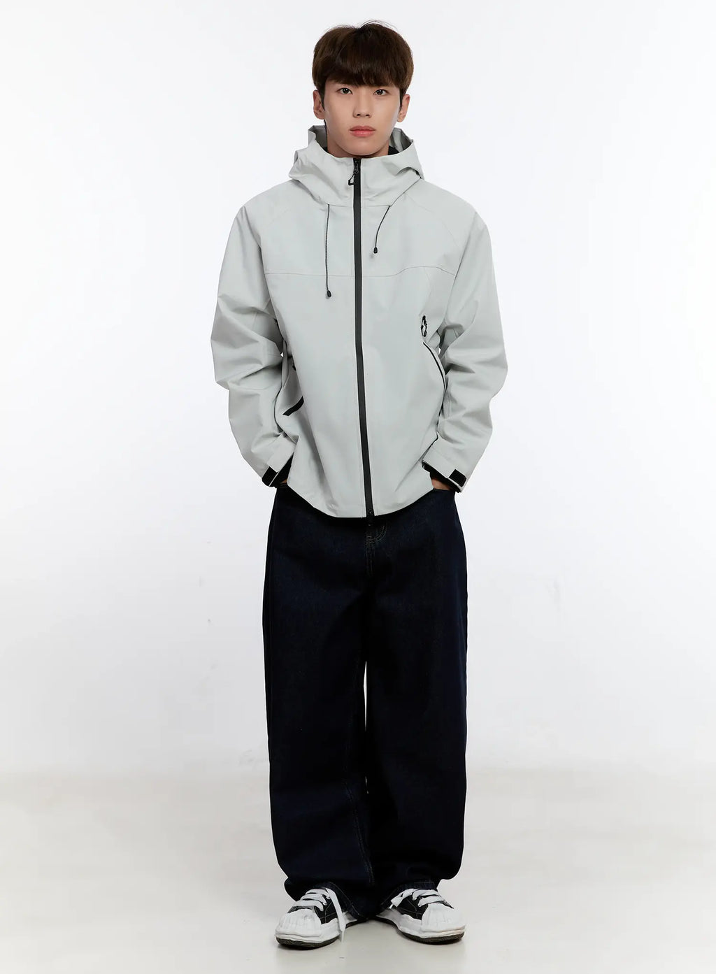 Men's Lightweight Windbreaker Jacket IS530