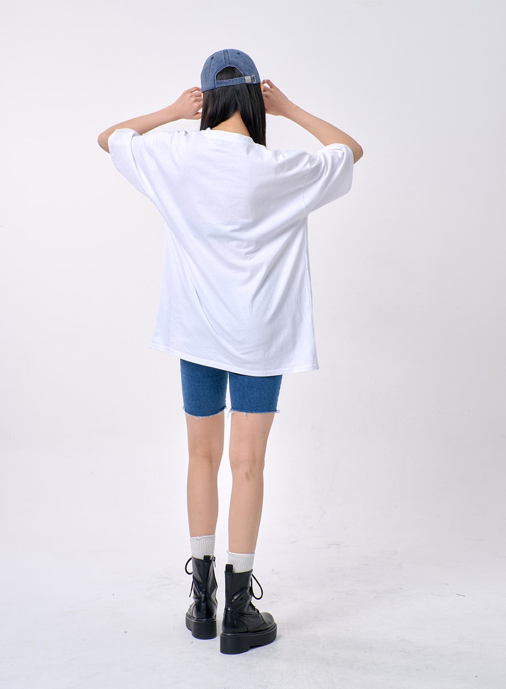 Oversized Graphic Tee BA327