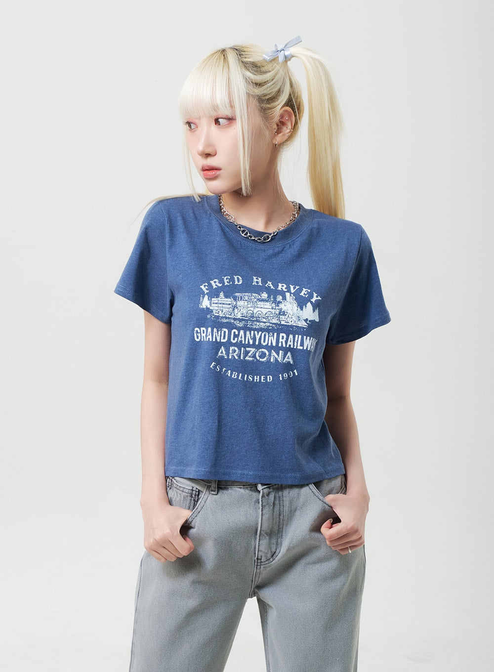 Wide Graphic Tee BU302