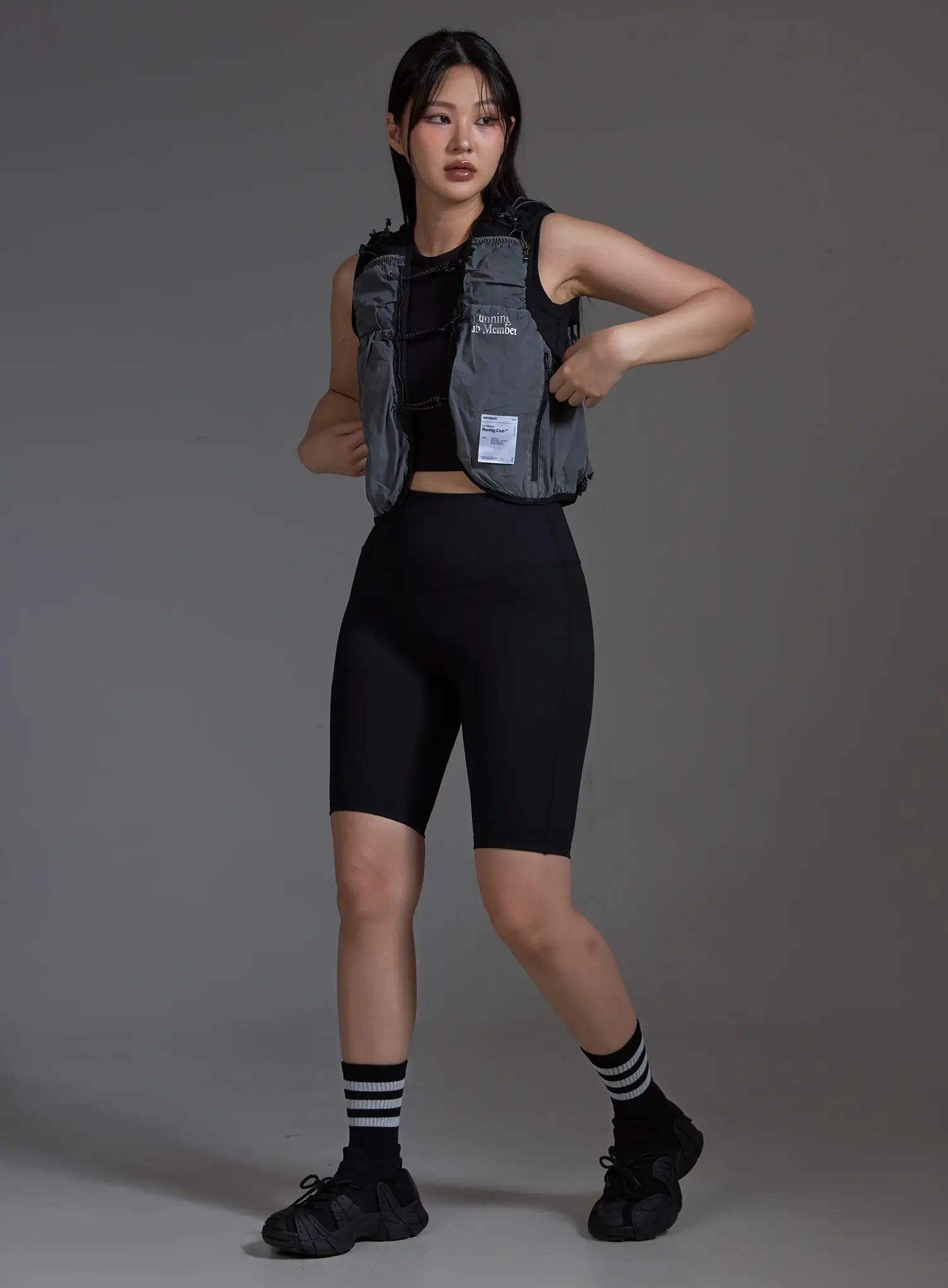 Sporty Utility Running Vest (Dark Gray) IO517