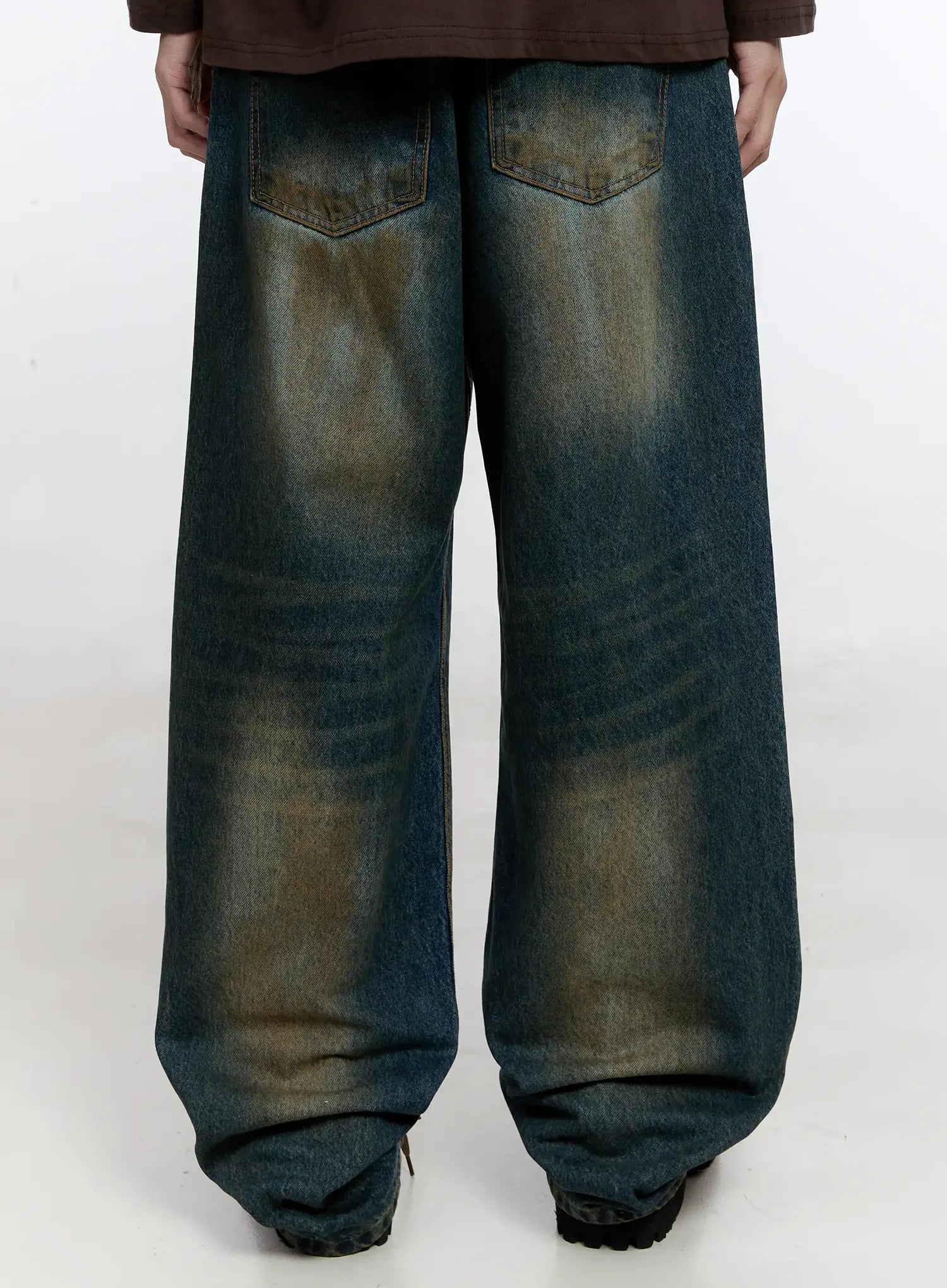Men's Vintage Wash Wide Leg Jeans IS530