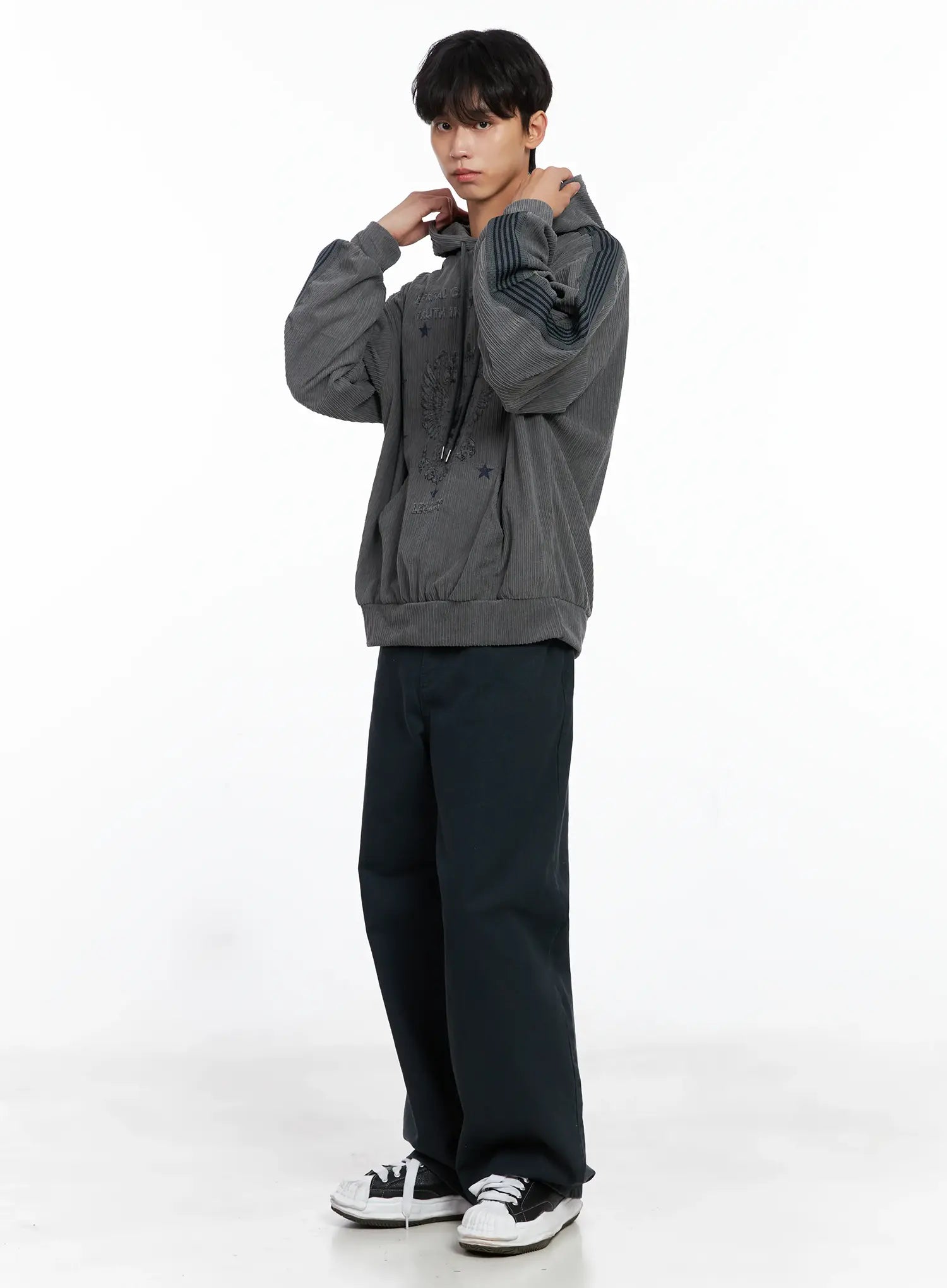 Men's Embroidered Corduroy Hoodie IS519