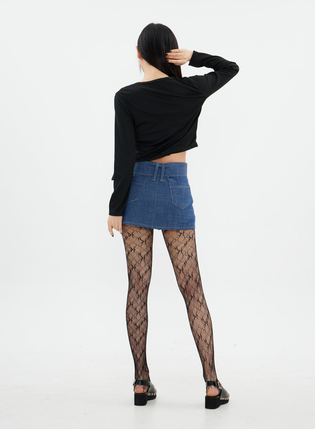 Cropped Long Sleeve T Shirt with Graphic Print K2302