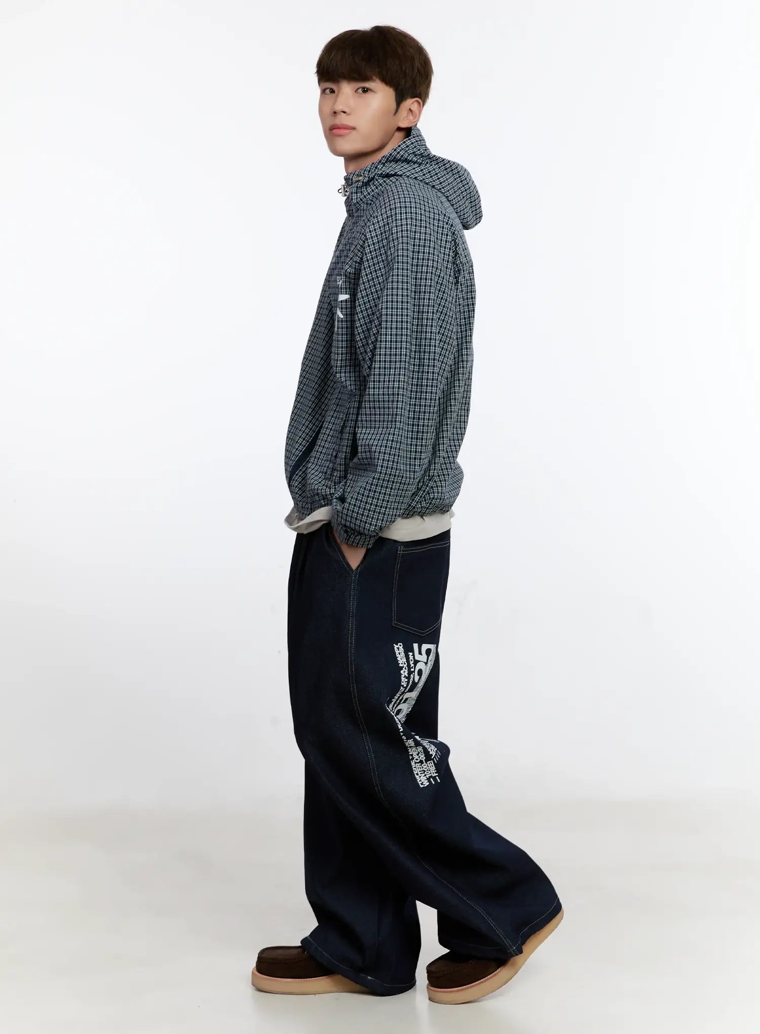 Men's Checkered Windbreaker Jacket IS529