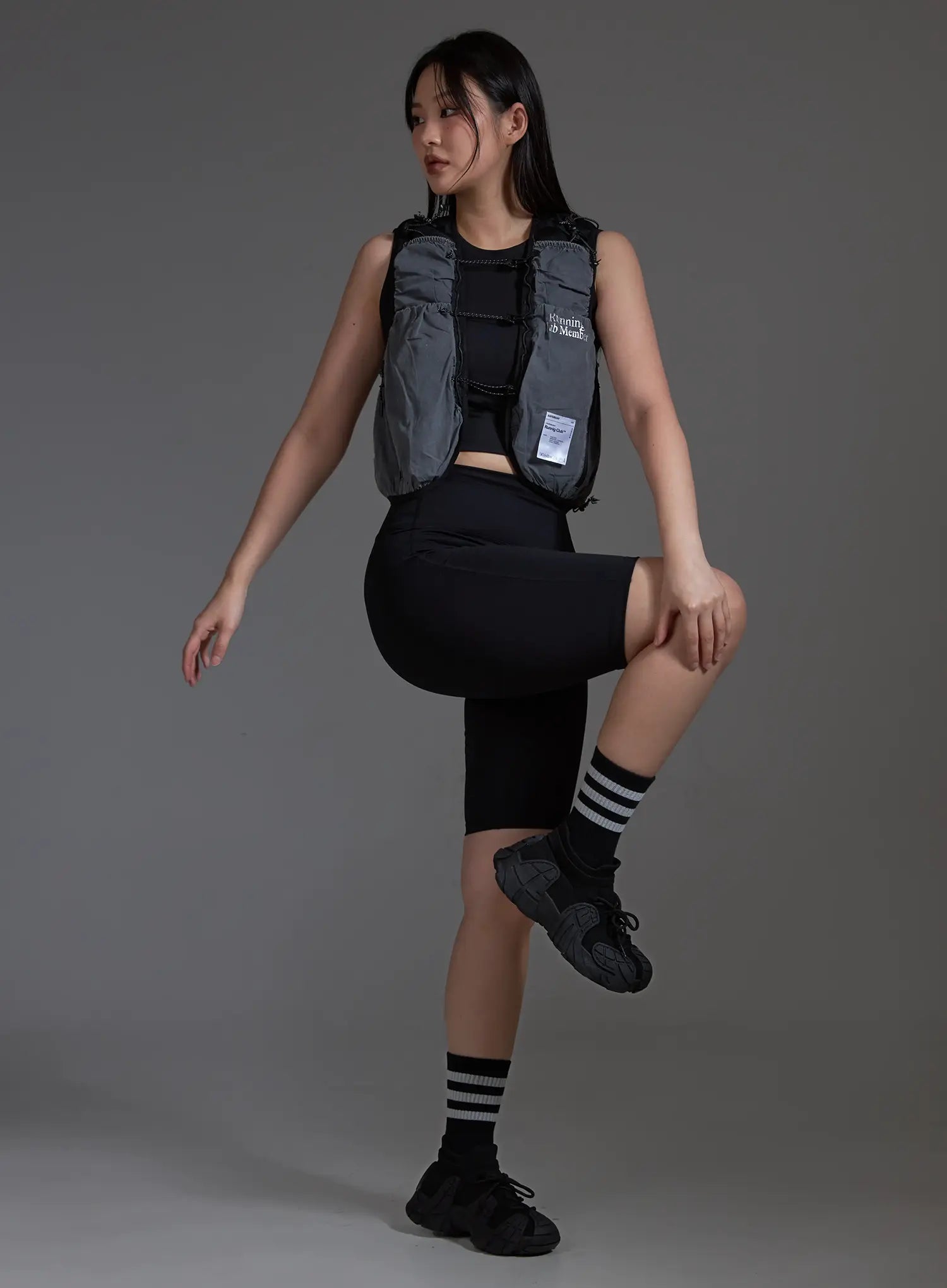 Sporty Utility Running Vest (Dark Gray) IO517